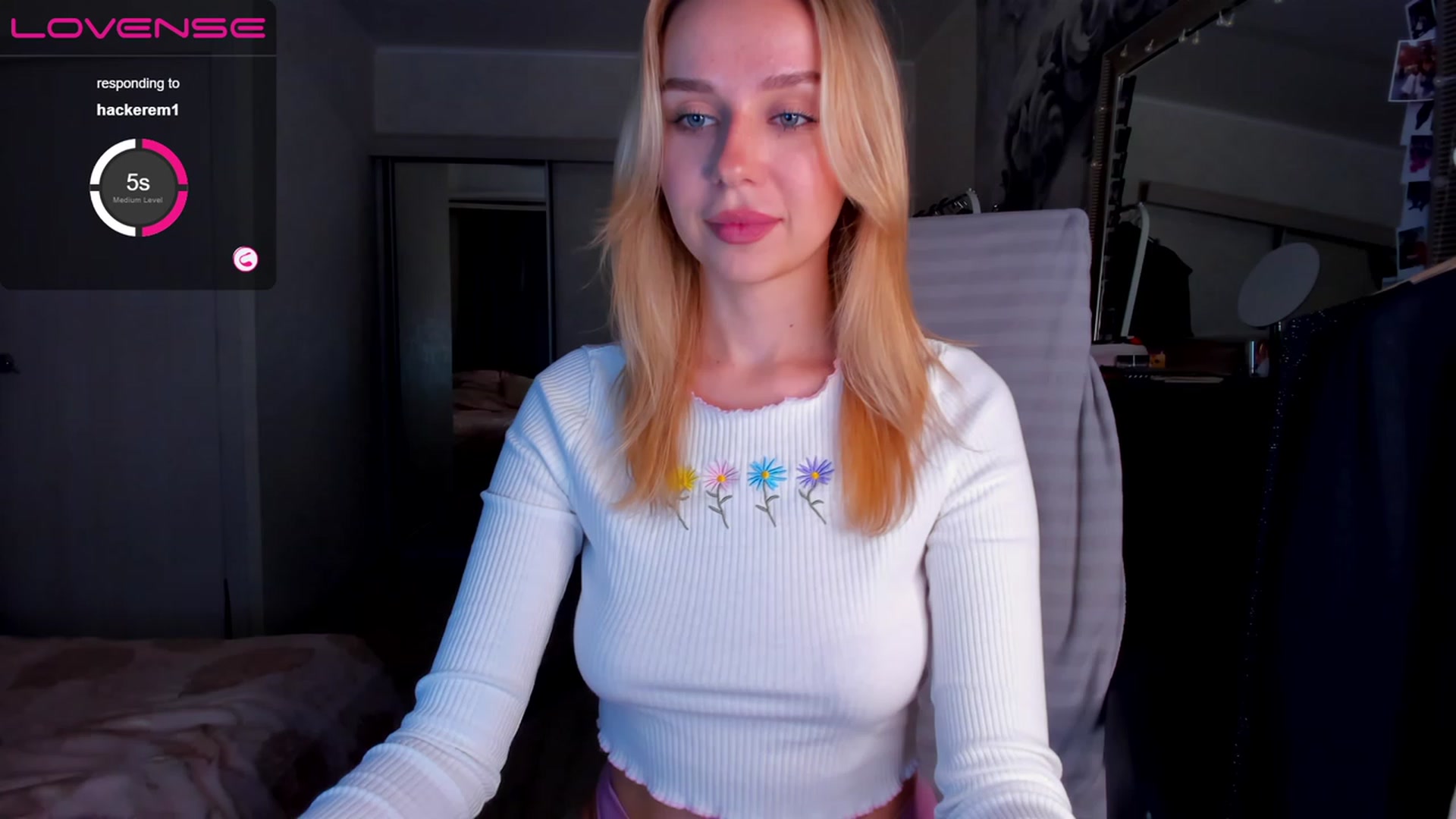 Gallery image thumbnail from Kittygirl18's myfreecams stream on, 11/20/2022, 21:41 image 6 of 20