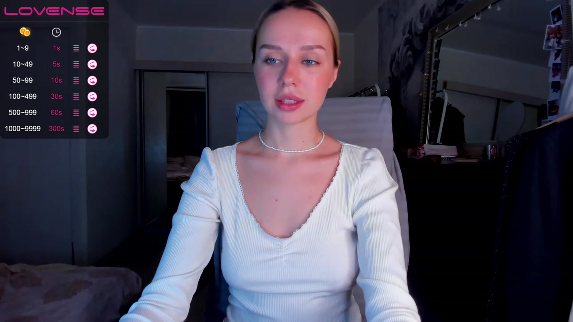 Gallery image thumbnail from Kittygirl18's myfreecams stream on, 11/21/2022, 20:12 image 8 of 20