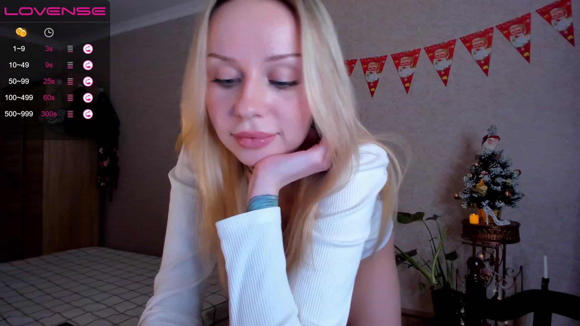 Gallery image thumbnail from Kittygirl18's myfreecams stream on, 12/23/2022, 19:03 image 13 of 20
