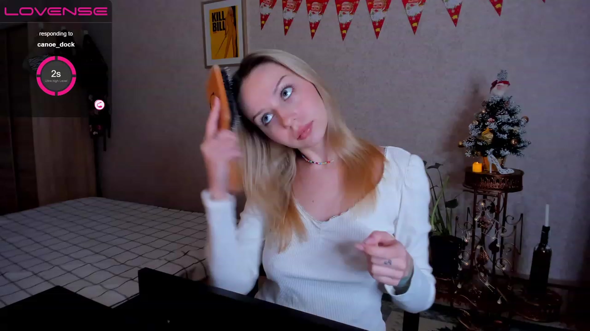 Gallery image thumbnail from Kittygirl18's myfreecams stream on, 12/23/2022, 19:03 image 6 of 20