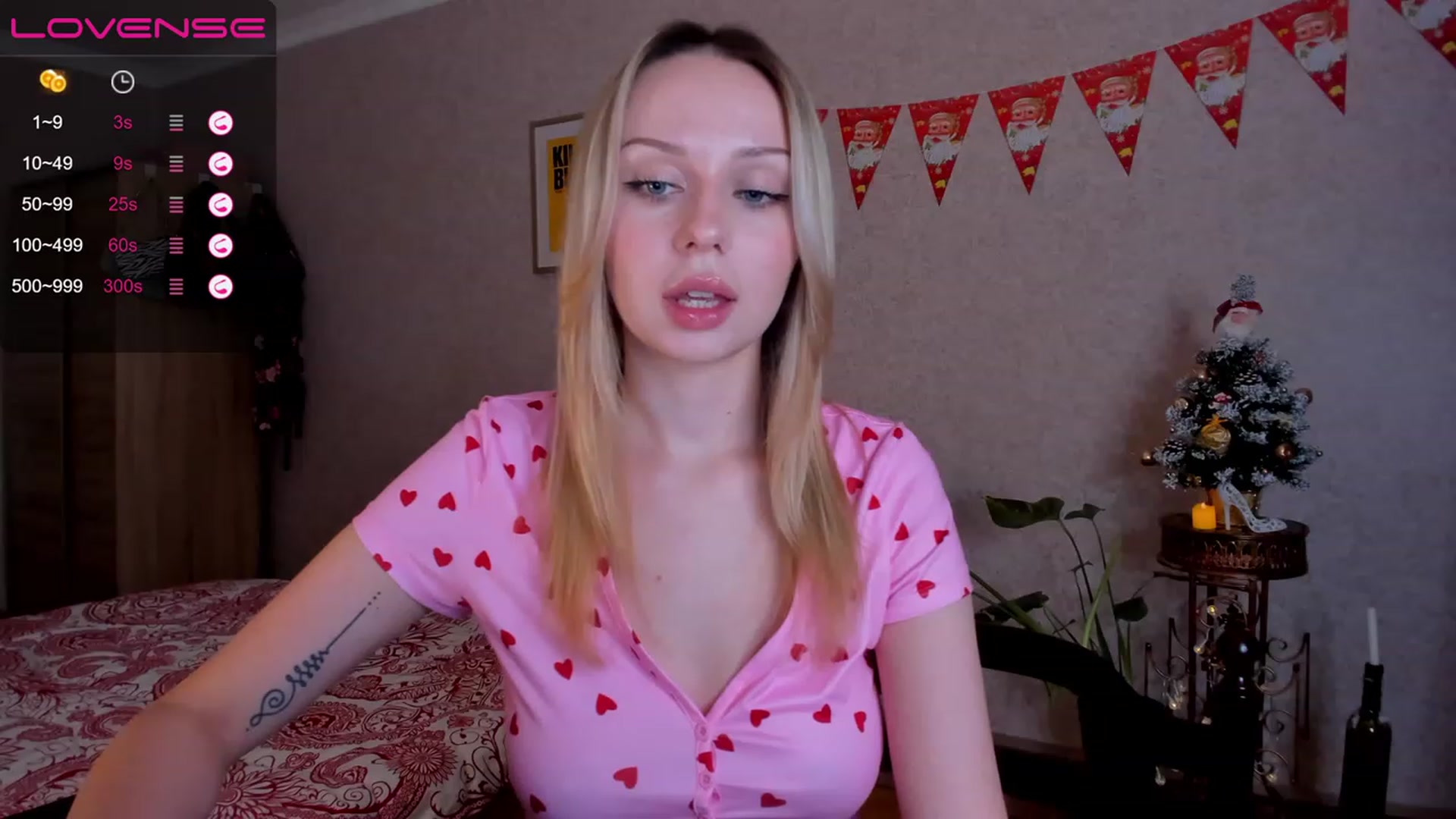 Gallery image thumbnail from Kittygirl18's myfreecams stream on, 12/24/2022, 19:08 image 17 of 20