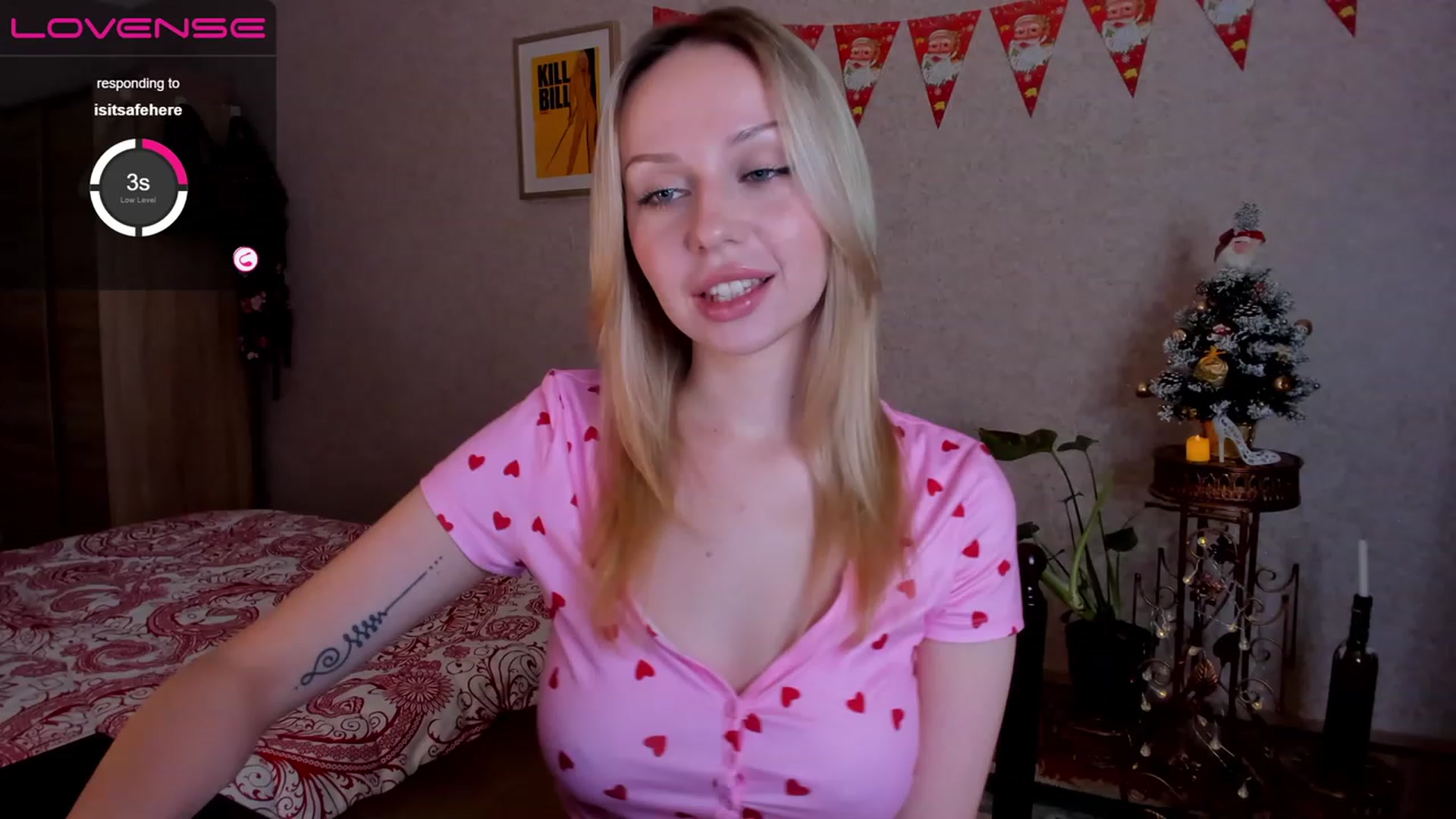 Gallery image thumbnail from Kittygirl18's myfreecams stream on, 12/24/2022, 20:23 image 9 of 20