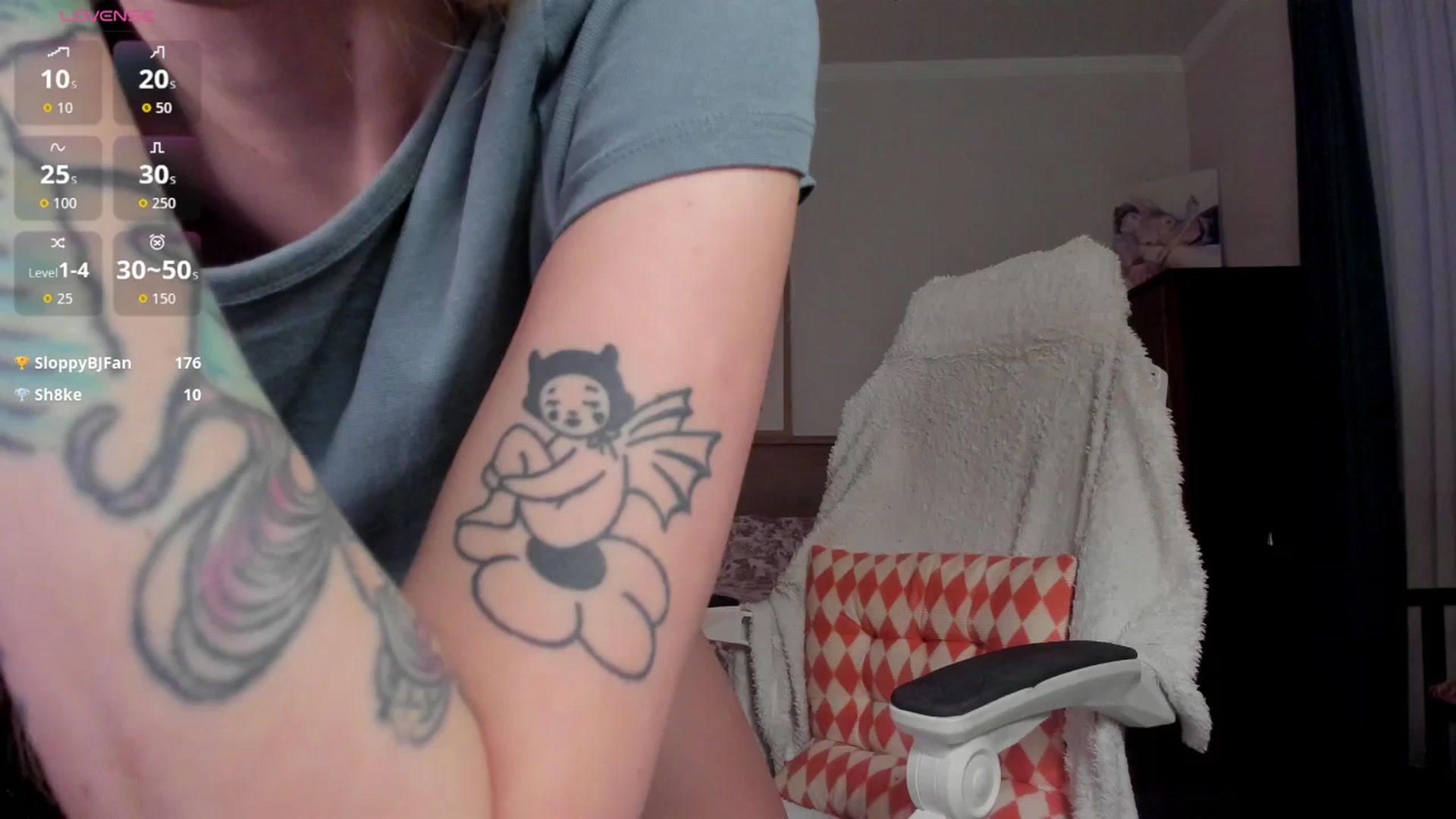 Gallery image thumbnail from Kittygirl18's myfreecams stream on, 12/19/2025, 17:12 image 8 of 20