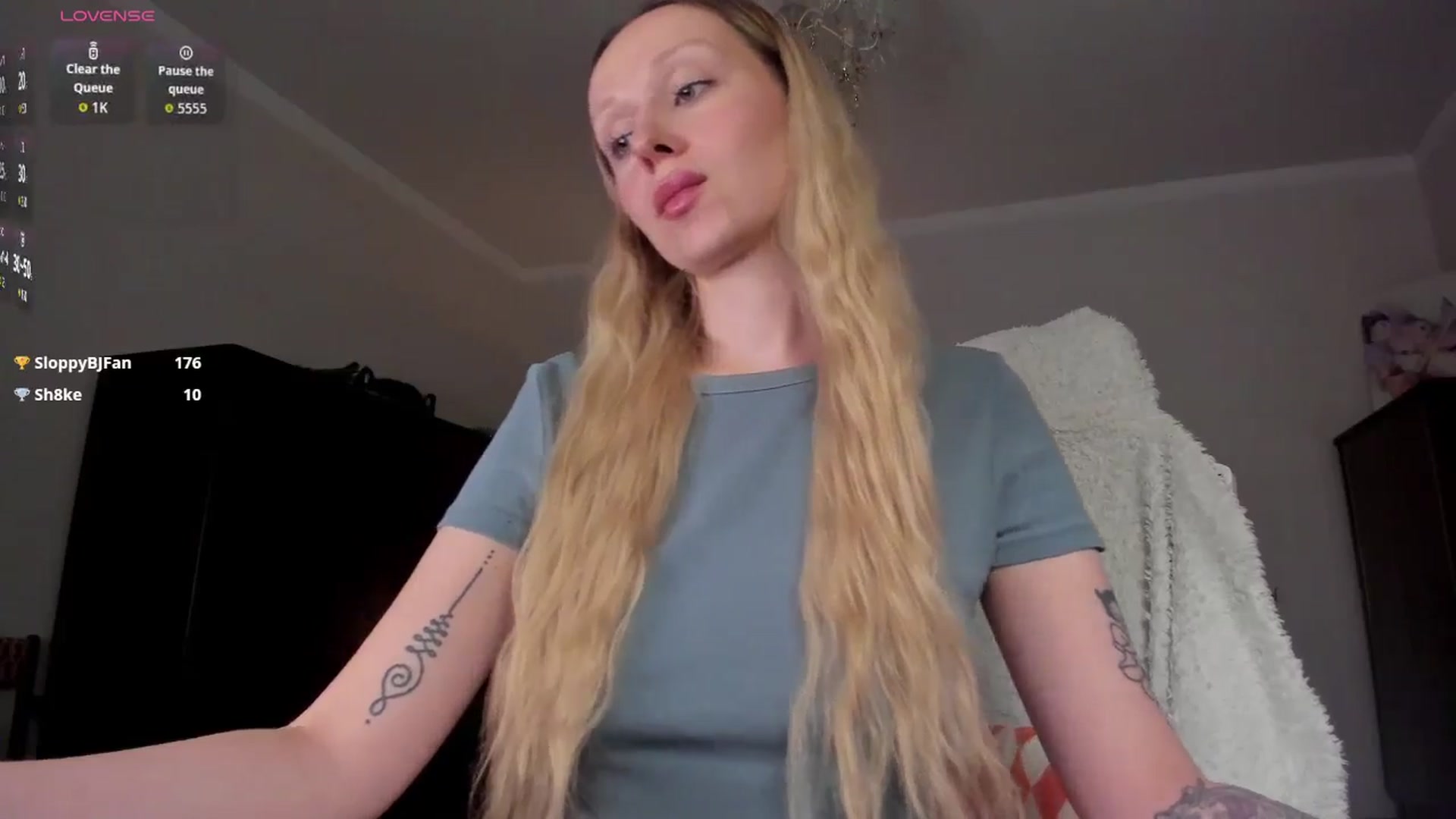 Gallery image thumbnail from Kittygirl18's myfreecams stream on, 12/19/2025, 17:12 image 9 of 20