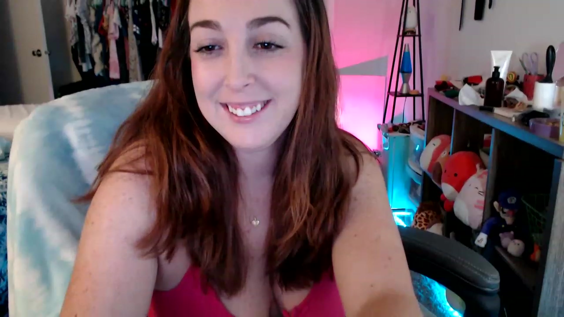 Gallery image thumbnail from Kittylacee's myfreecams stream on, 11/19/2022, 10:57 image 10 of 20