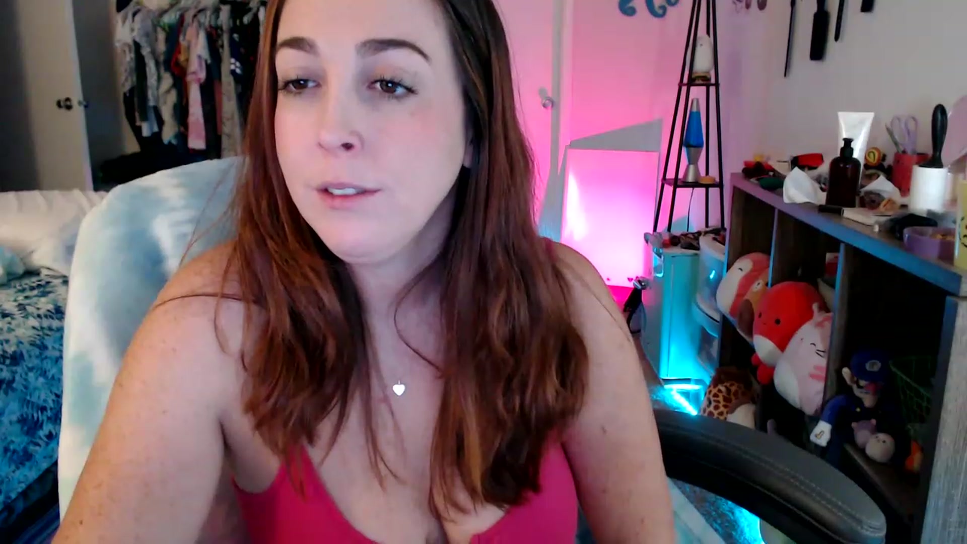 Gallery image thumbnail from Kittylacee's myfreecams stream on, 11/19/2022, 10:57 image 11 of 20