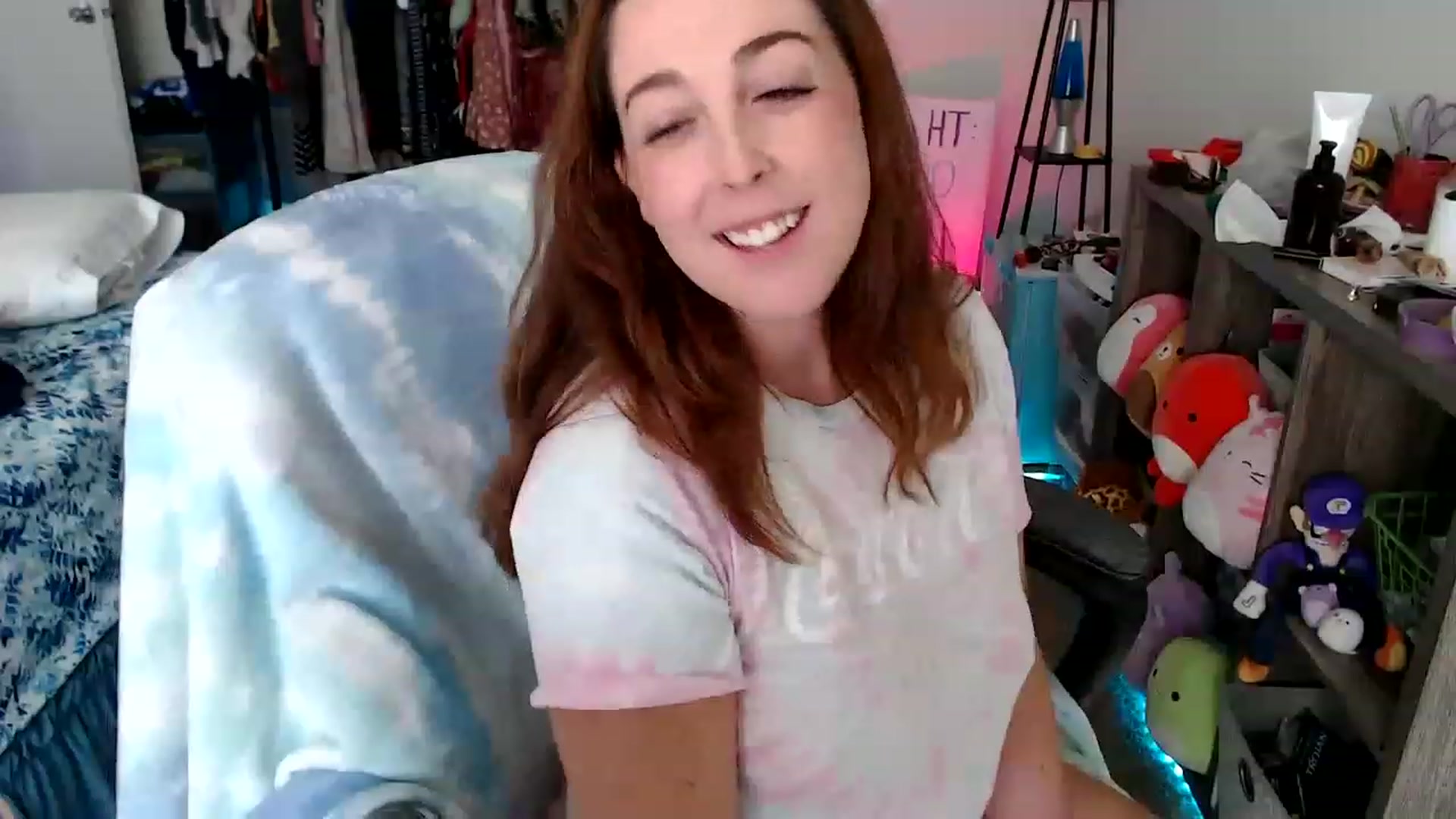 Gallery image thumbnail from Kittylacee's myfreecams stream on, 12/01/2022, 07:59 image 2 of 20