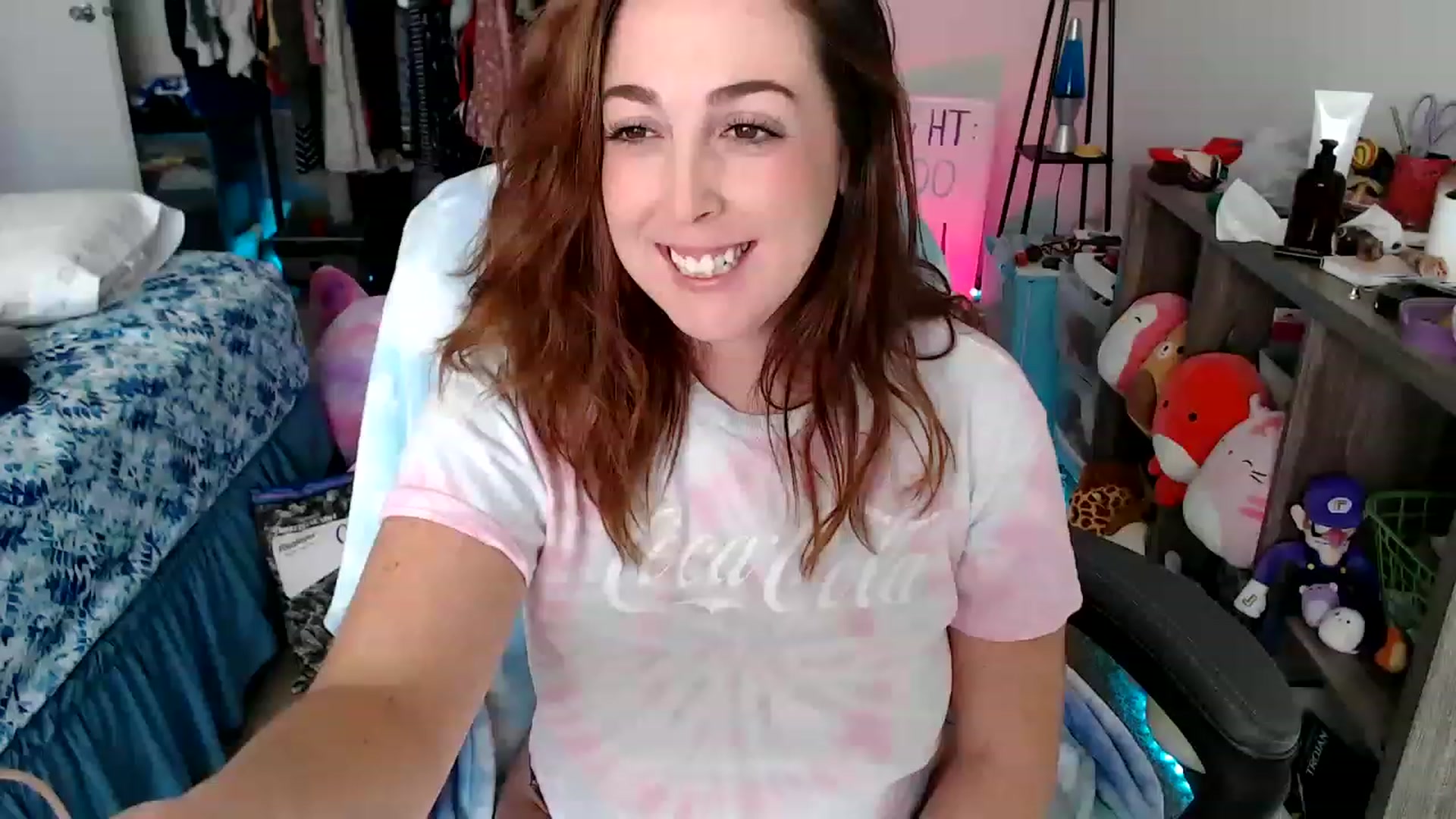 Gallery image thumbnail from Kittylacee's myfreecams stream on, 12/01/2022, 07:59 image 3 of 20
