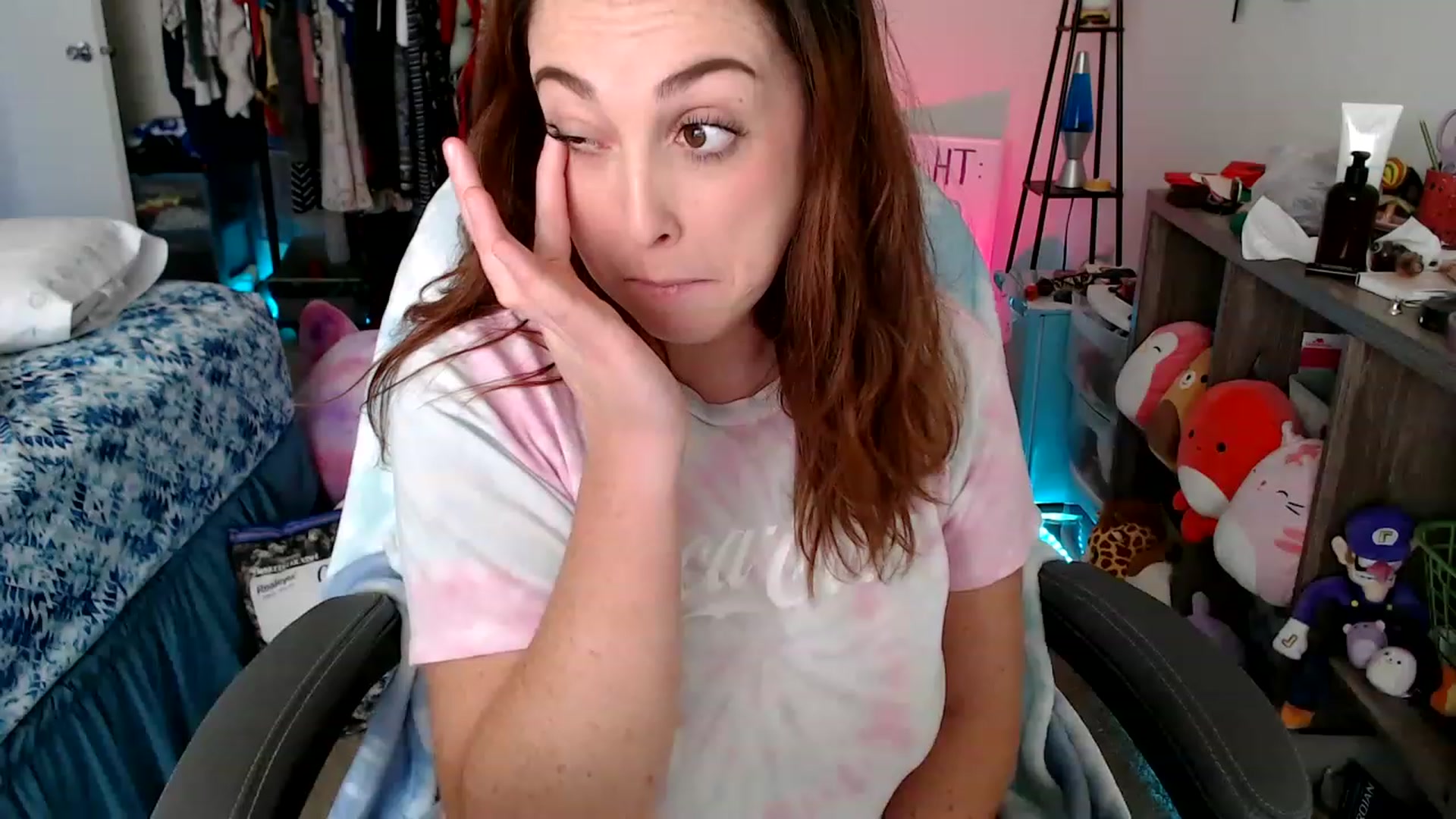 Gallery image thumbnail from Kittylacee's myfreecams stream on, 12/01/2022, 07:59 image 14 of 20