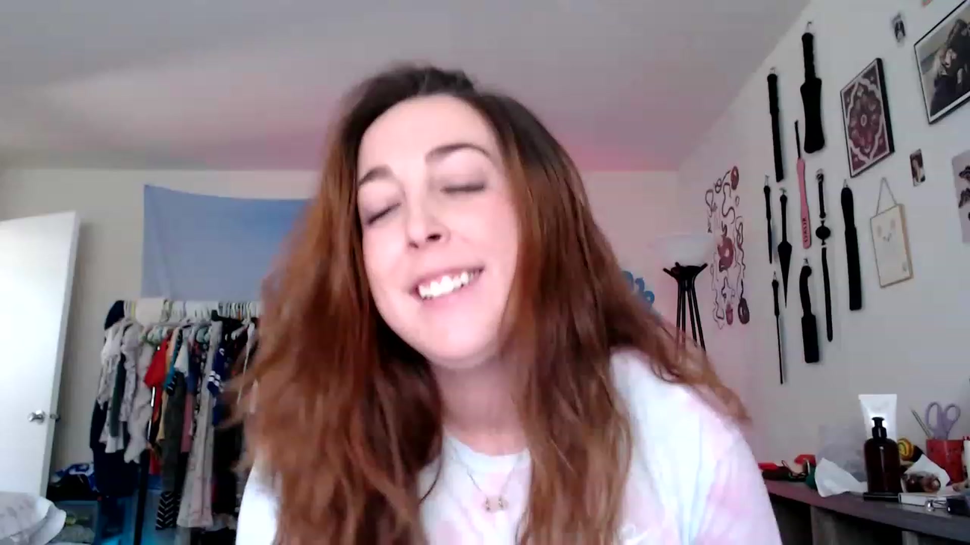 Gallery image thumbnail from Kittylacee's myfreecams stream on, 11/26/2022, 18:38 image 5 of 20