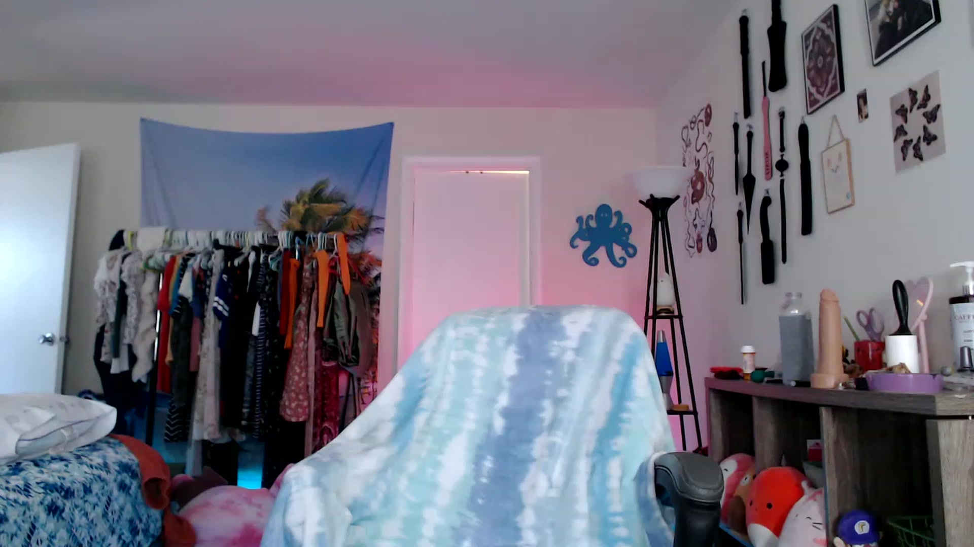 Gallery image thumbnail from Kittylacee's myfreecams stream on, 12/01/2022, 19:02 image 9 of 20