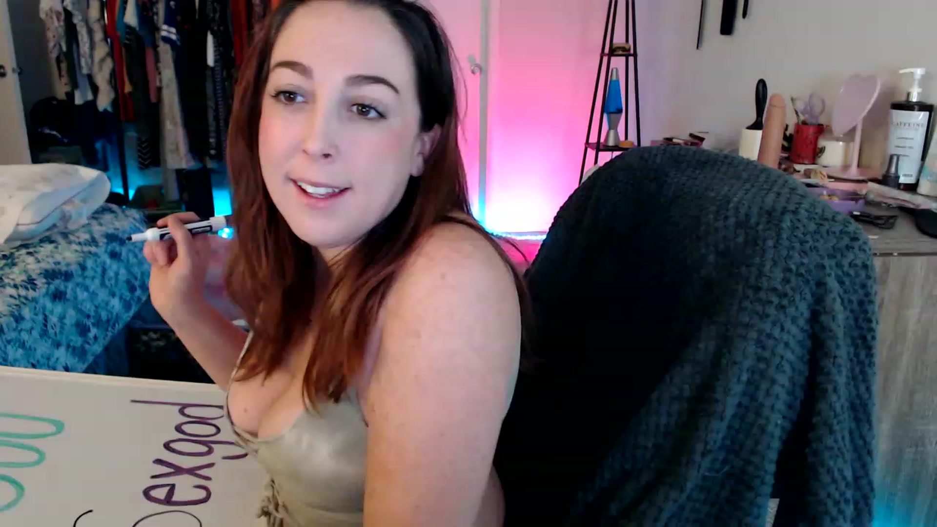 Gallery image thumbnail from Kittylacee's myfreecams stream on, 12/03/2022, 12:29 image 1 of 20