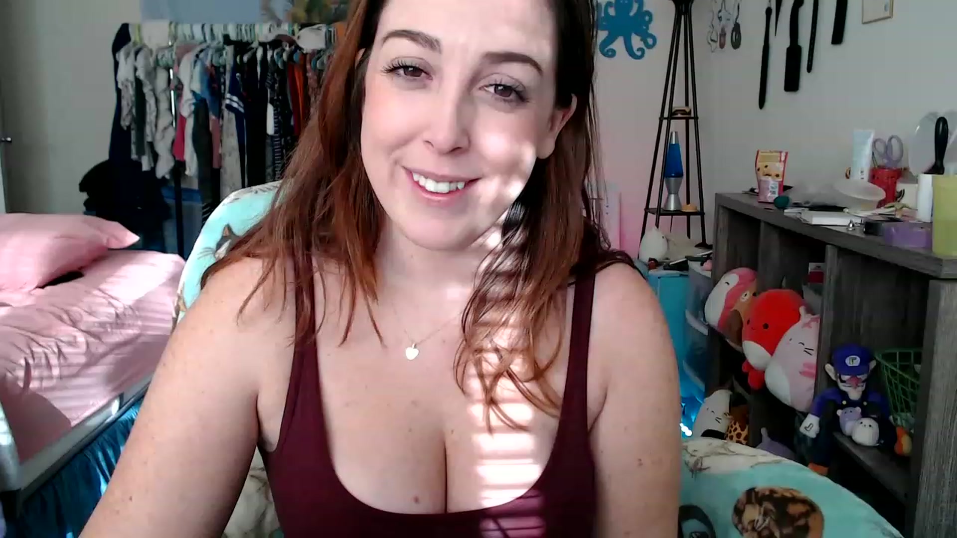 Gallery image thumbnail from Kittylacee's myfreecams stream on, 12/18/2022, 14:43 image 18 of 20