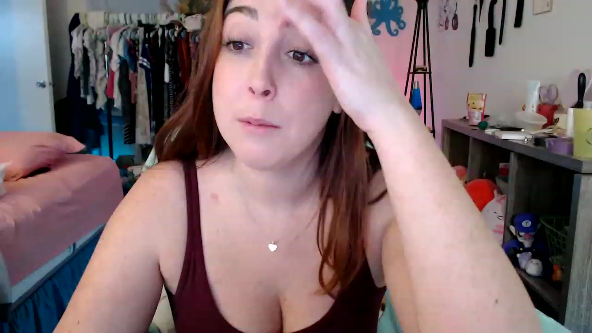 Gallery image thumbnail from Kittylacee's myfreecams stream on, 12/18/2022, 14:43 image 14 of 20