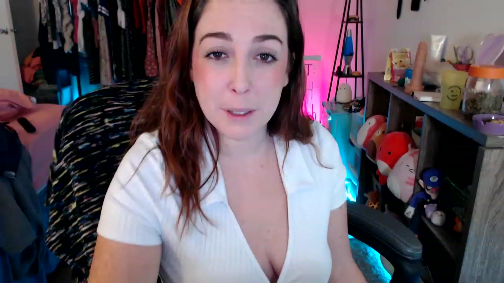 Gallery image thumbnail from Kittylacee's myfreecams stream on, 12/25/2022, 12:58 image 15 of 20