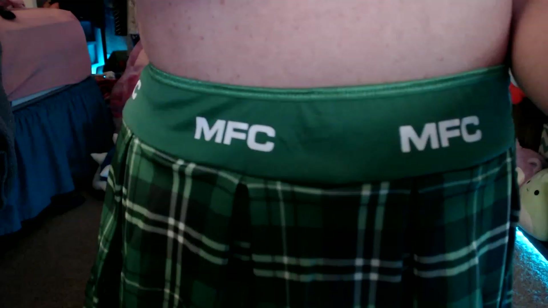 Gallery image thumbnail from Kittylacee's myfreecams stream on, 12/25/2022, 12:58 image 2 of 20