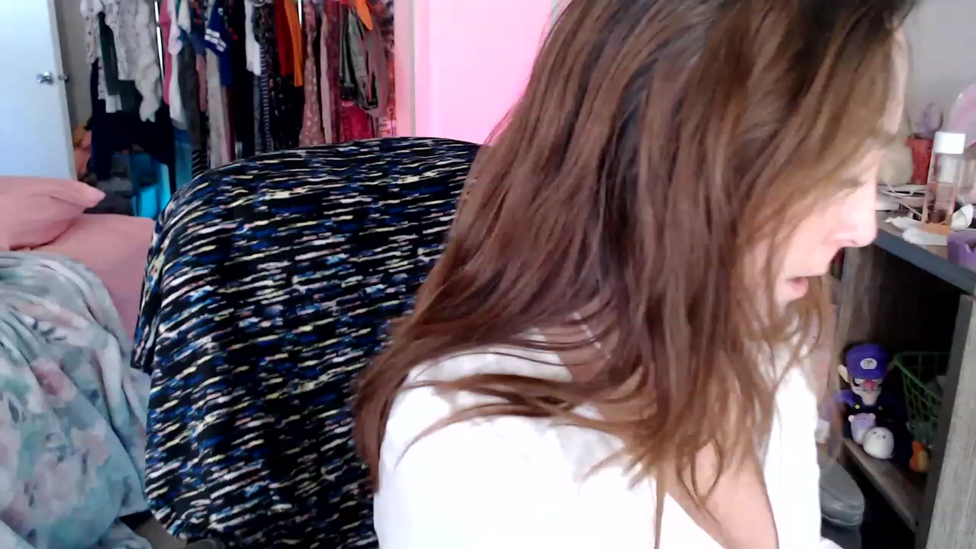 Gallery image thumbnail from Kittylacee's myfreecams stream on, 12/26/2022, 16:57 image 1 of 20