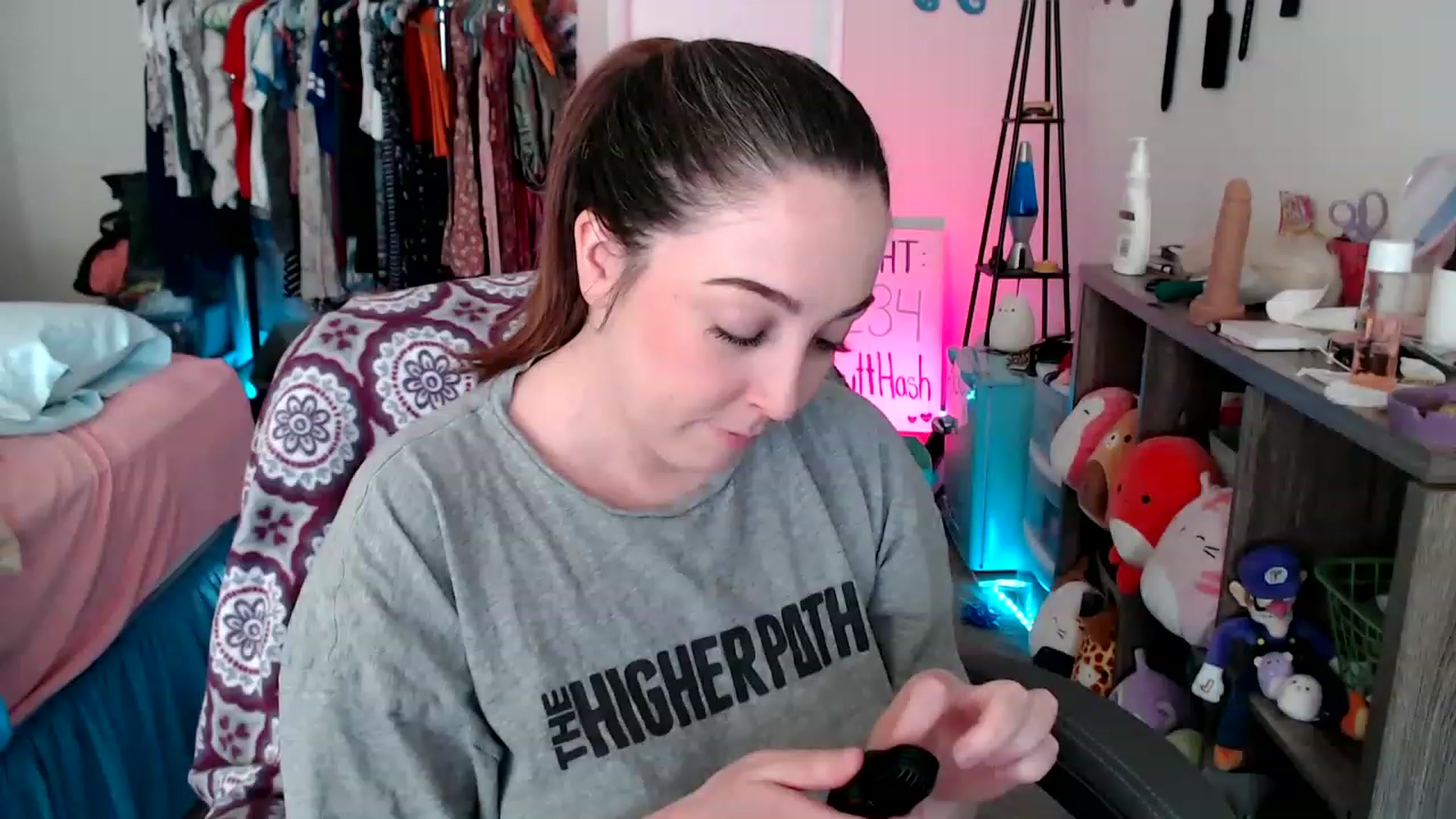 Gallery image thumbnail from Kittylacee's myfreecams stream on, 12/30/2022, 14:26 image 3 of 20