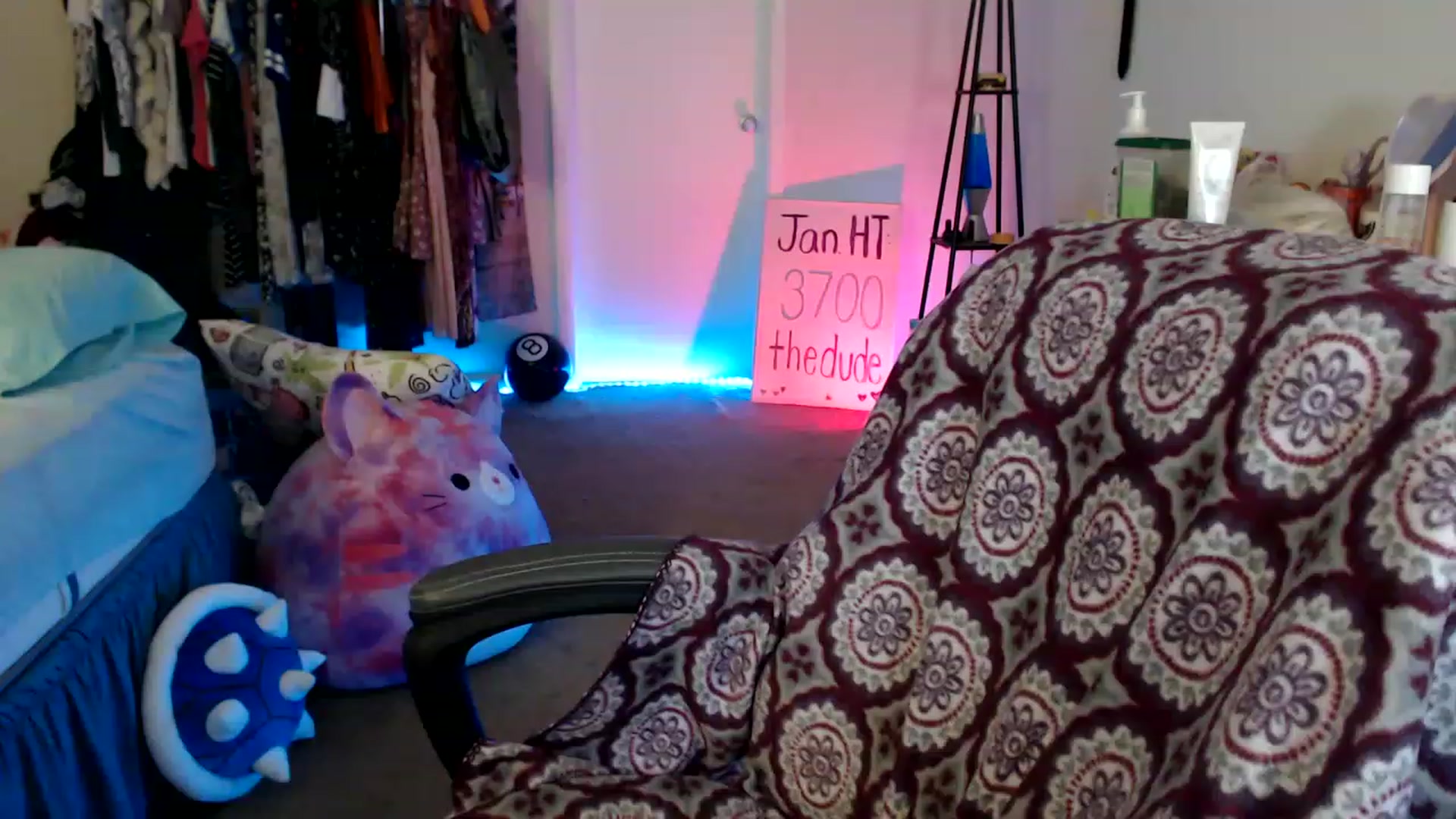 Gallery image thumbnail from Kittylacee's myfreecams stream on, 01/31/2023, 12:11 image 12 of 20