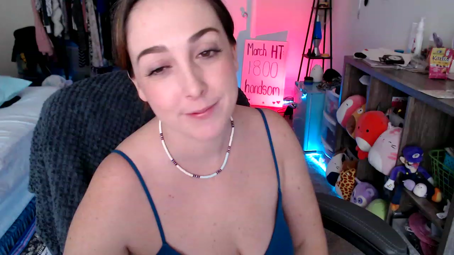 Gallery image thumbnail from Kittylacee's myfreecams stream on, 03/14/2023, 16:01 image 18 of 20
