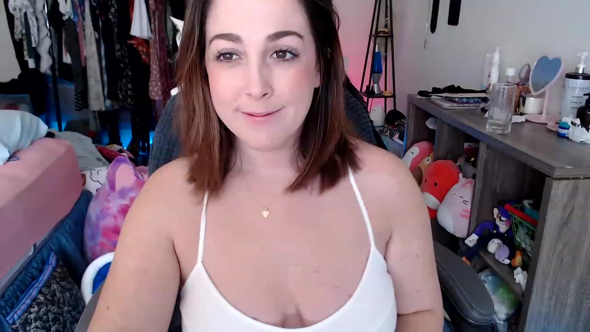 Gallery image thumbnail from Kittylacee's myfreecams stream on, 03/22/2023, 16:47 image 7 of 20