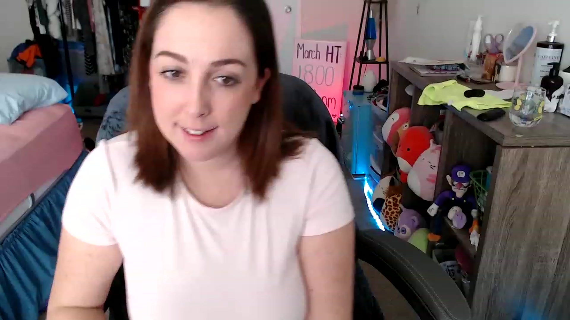 Gallery image thumbnail from Kittylacee's myfreecams stream on, 03/26/2023, 13:34 image 19 of 20