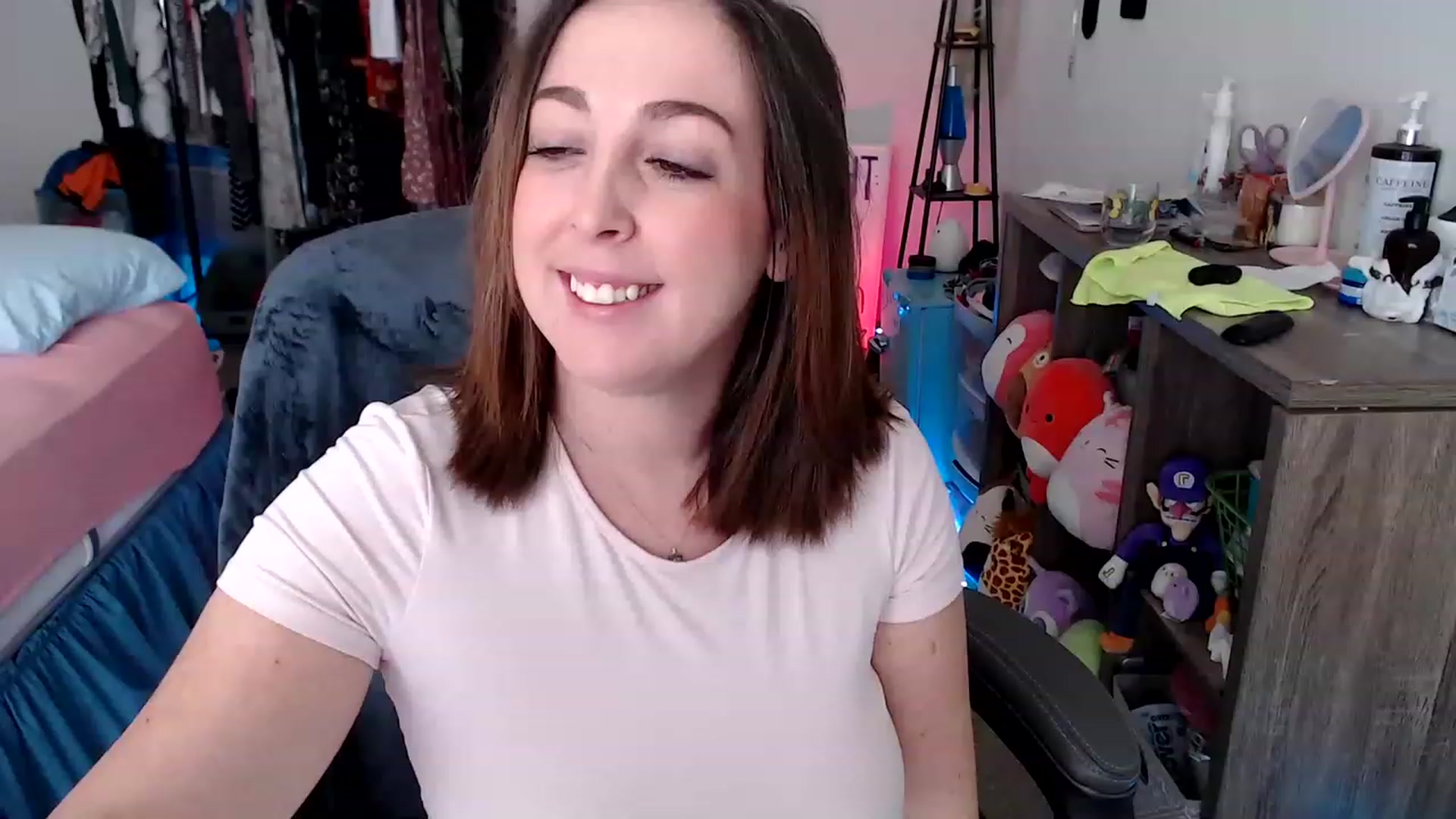 Gallery image thumbnail from Kittylacee's myfreecams stream on, 03/26/2023, 13:34 image 8 of 20