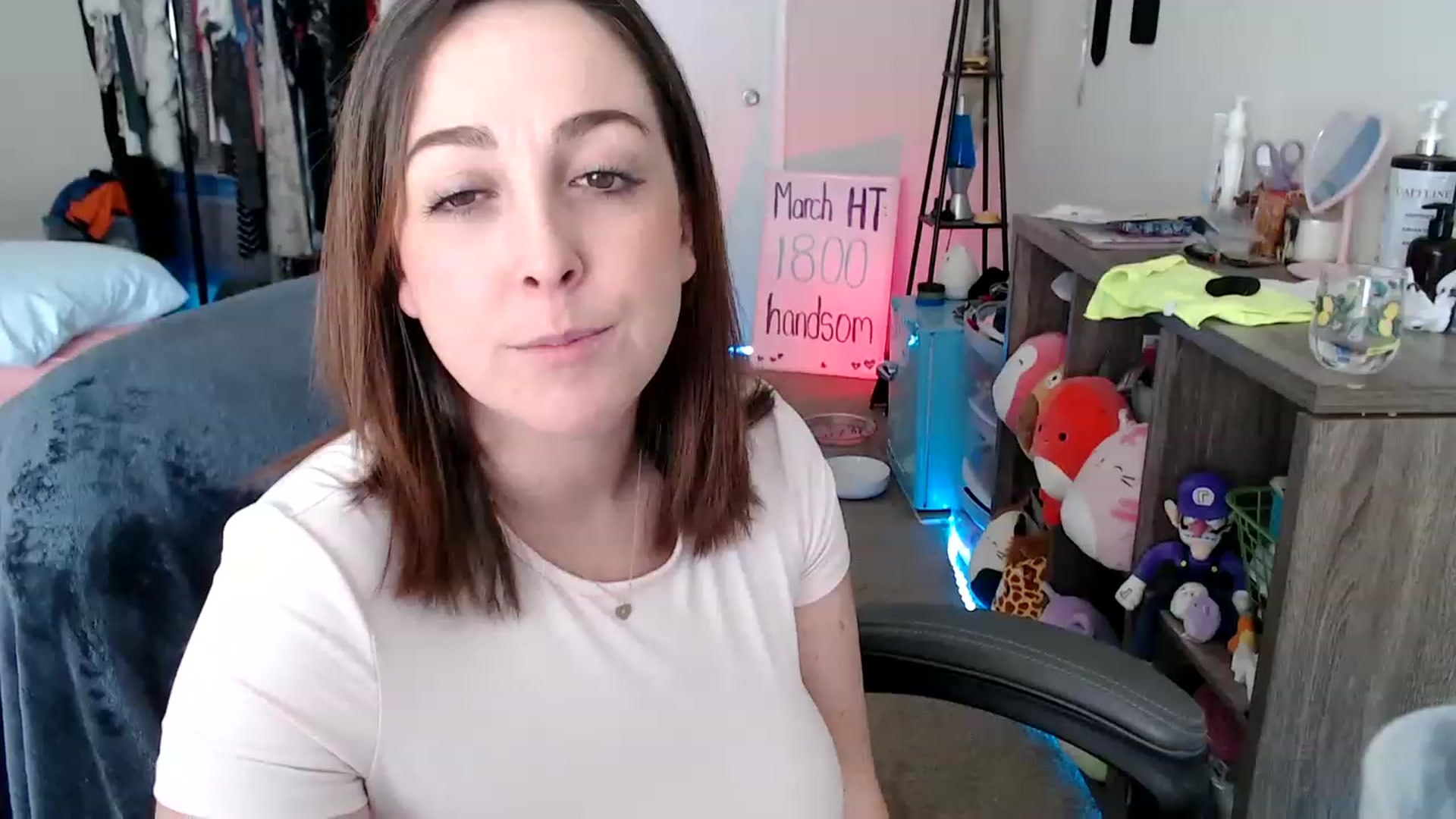 Gallery image thumbnail from Kittylacee's myfreecams stream on, 03/26/2023, 15:49 image 13 of 20