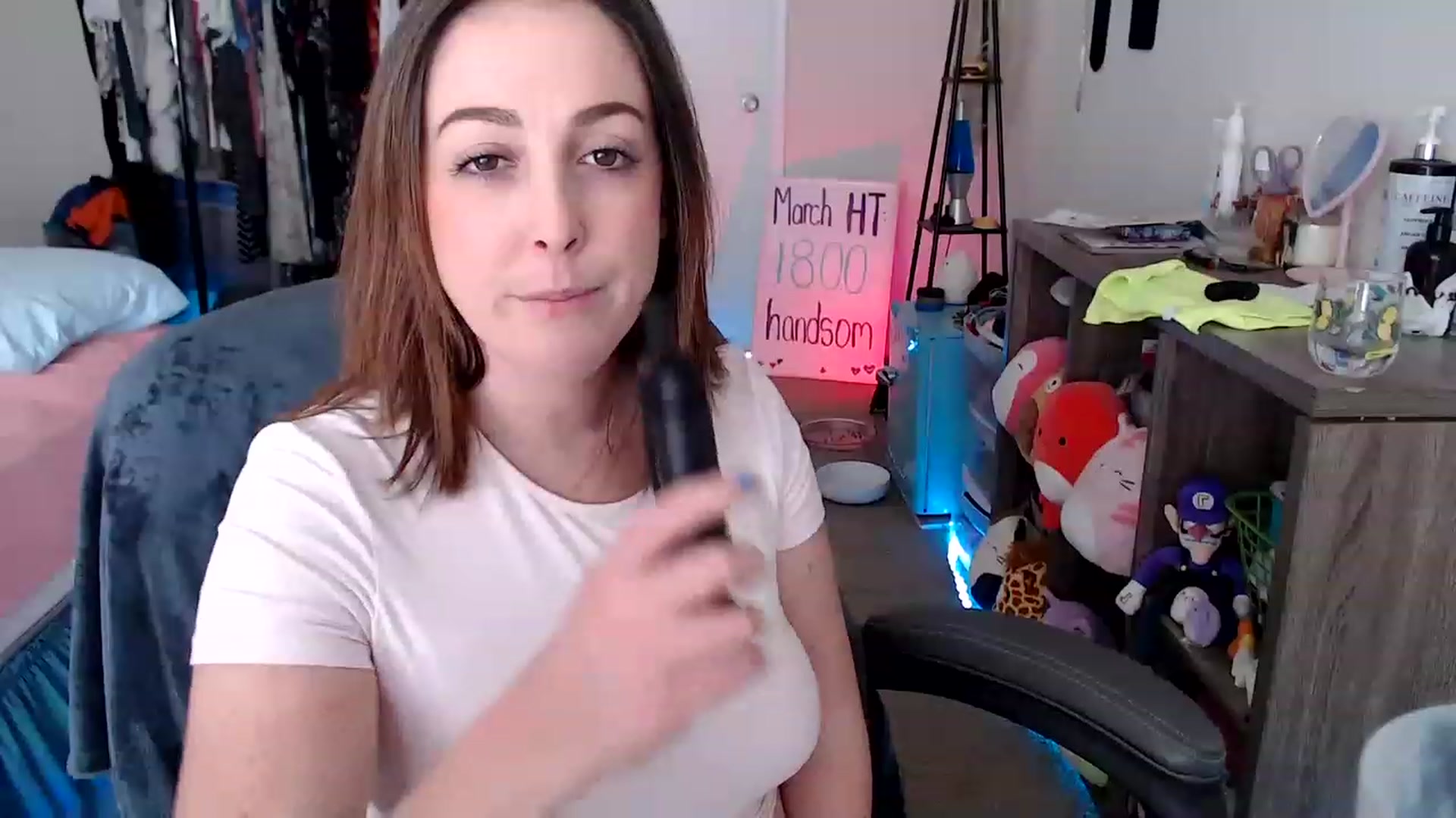 Gallery image thumbnail from Kittylacee's myfreecams stream on, 03/26/2023, 15:49 image 12 of 20