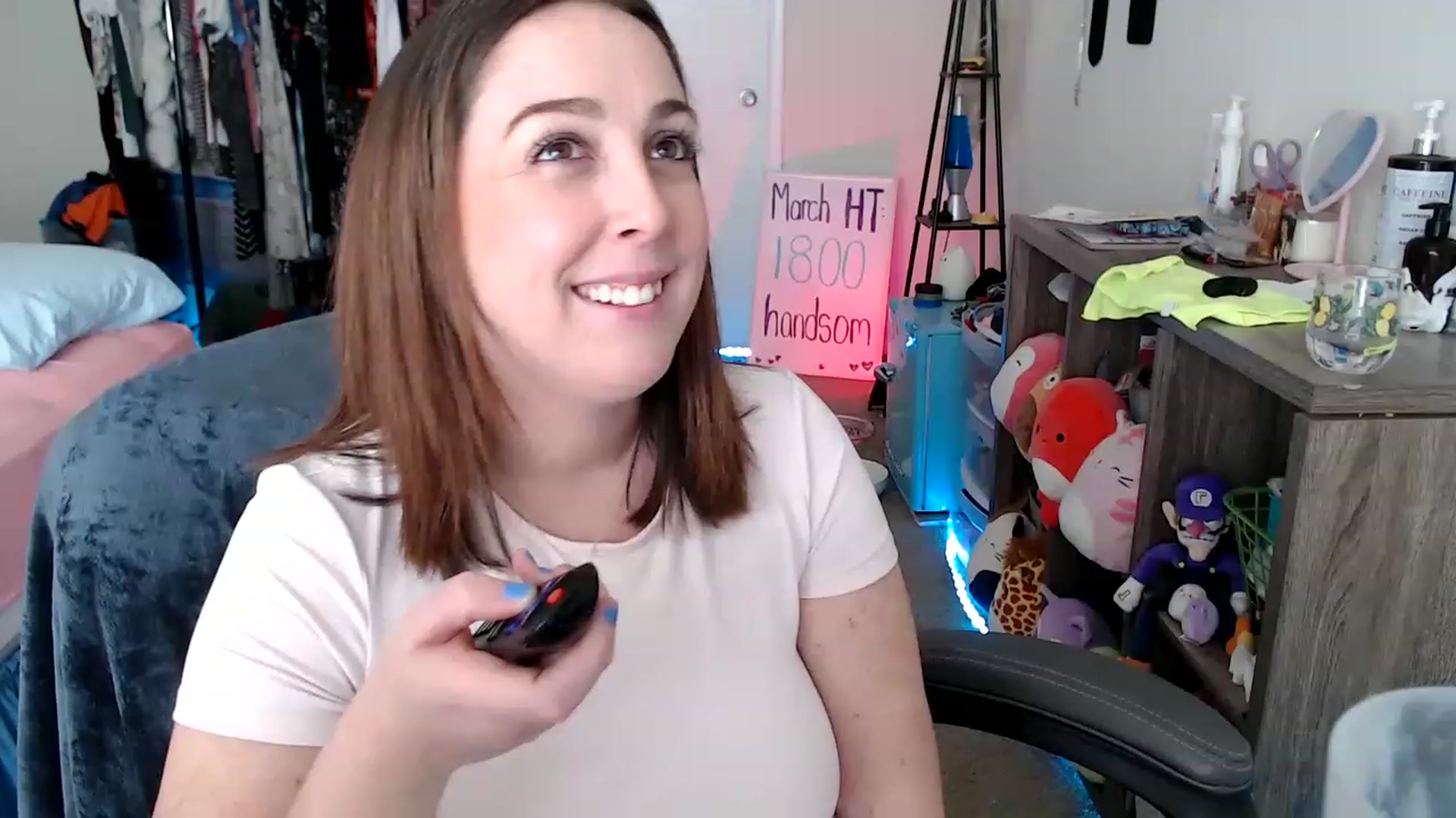 Gallery image thumbnail from Kittylacee's myfreecams stream on, 03/26/2023, 15:49 image 6 of 20