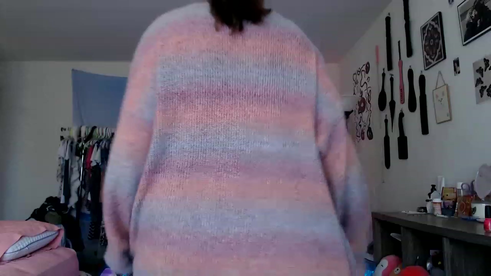 Gallery image thumbnail from Kittylacee's myfreecams stream on, 04/26/2023, 12:58 image 10 of 20