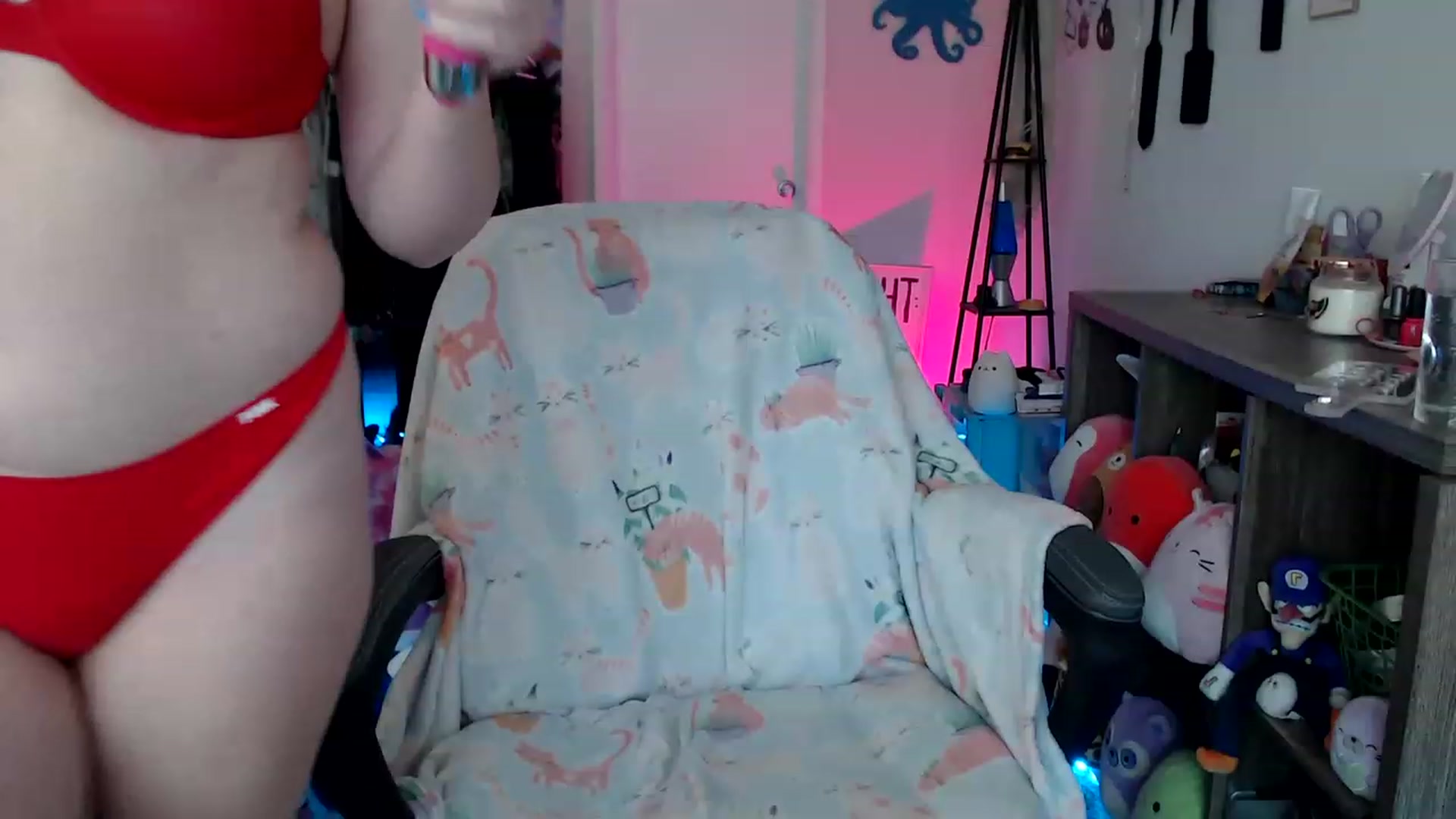 Gallery image thumbnail from Kittylacee's myfreecams stream on, 06/01/2023, 20:24 image 11 of 20