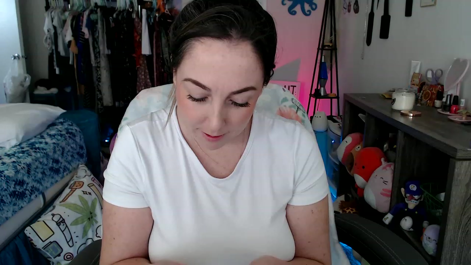 Gallery image thumbnail from Kittylacee's myfreecams stream on, 06/04/2023, 12:37 image 18 of 20