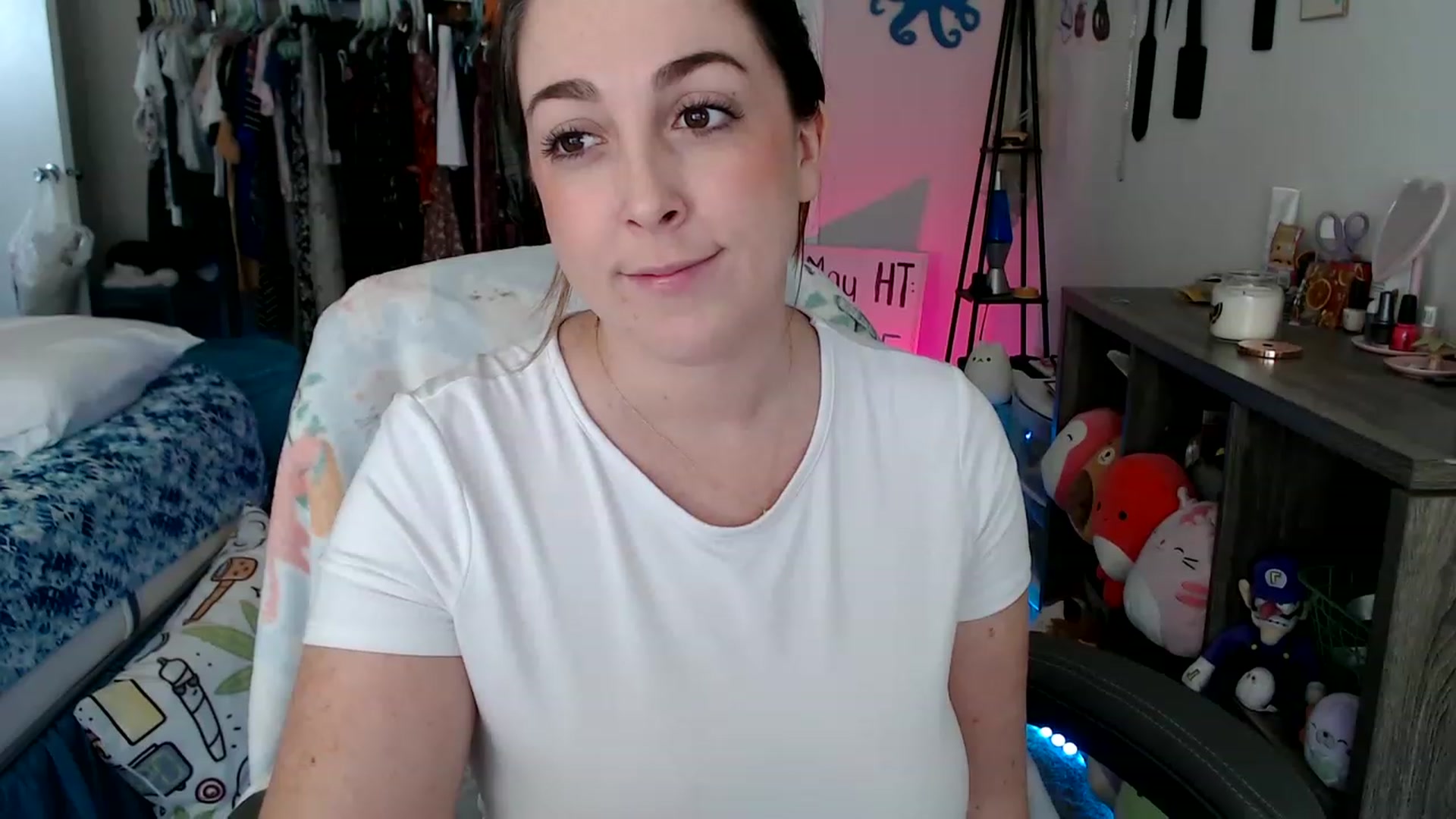 Gallery image thumbnail from Kittylacee's myfreecams stream on, 06/04/2023, 12:37 image 19 of 20