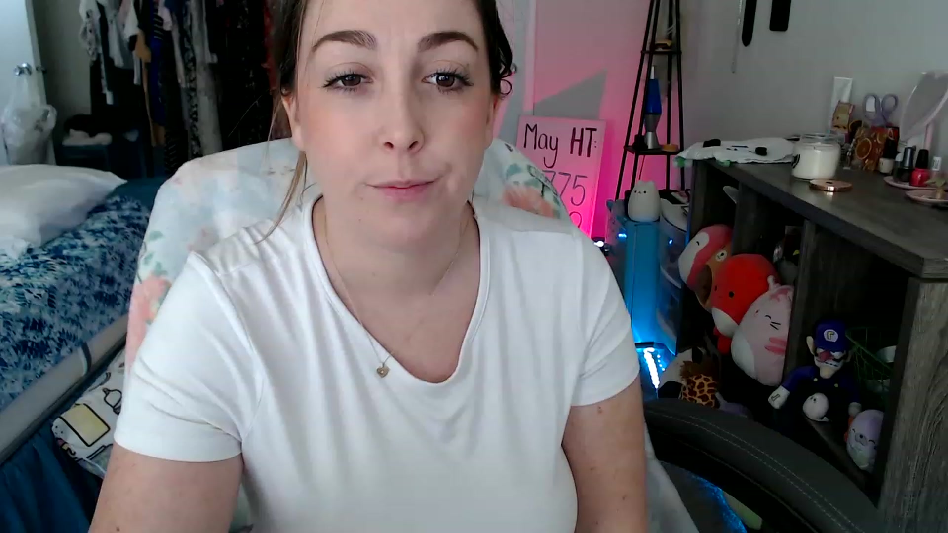 Gallery image thumbnail from Kittylacee's myfreecams stream on, 06/04/2023, 13:47 image 1 of 20