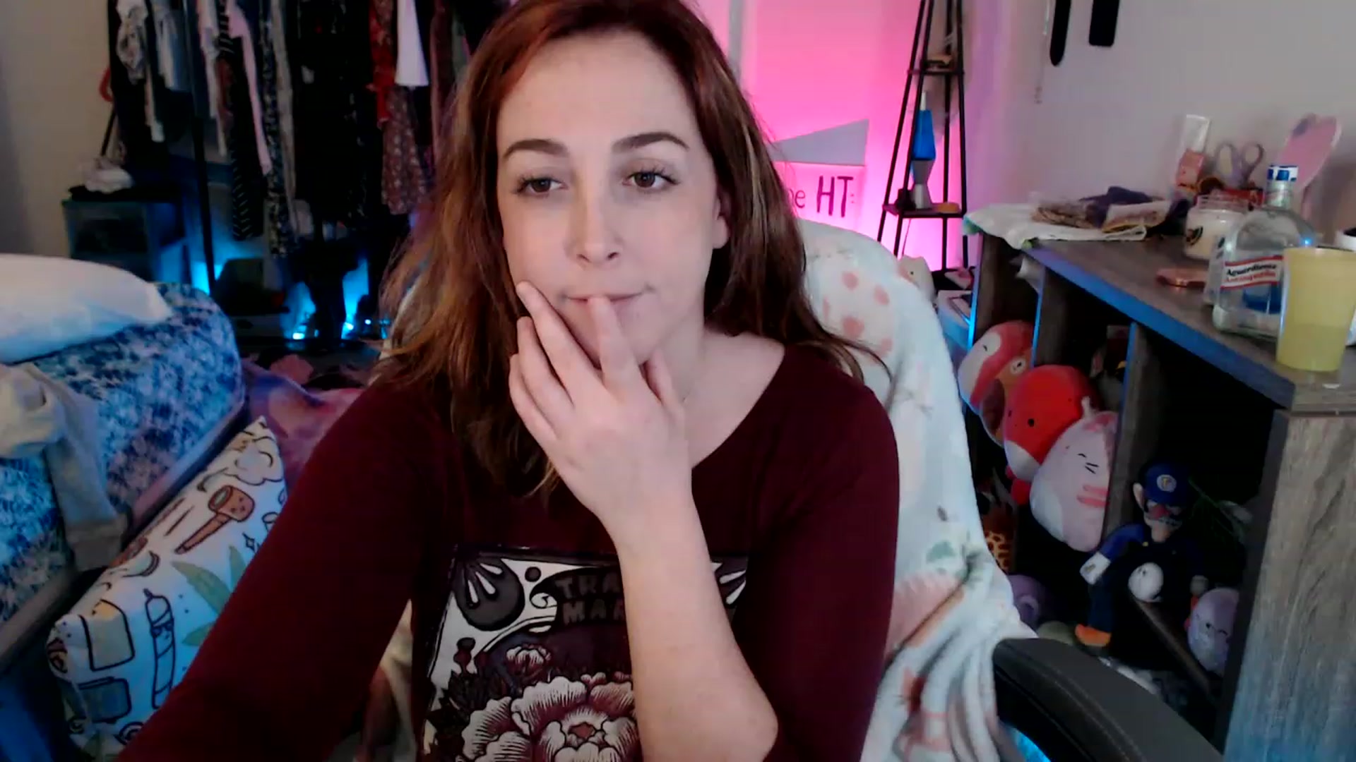Gallery image thumbnail from Kittylacee's myfreecams stream on, 06/16/2023, 08:32 image 16 of 20