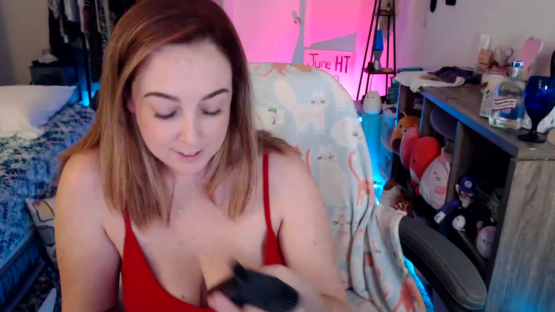 Gallery image thumbnail from Kittylacee's myfreecams stream on, 06/24/2023, 11:05 image 16 of 20
