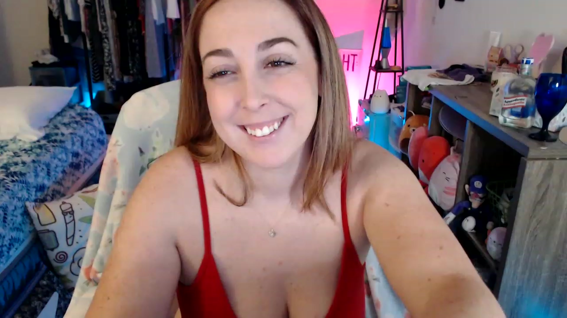 Gallery image thumbnail from Kittylacee's myfreecams stream on, 06/24/2023, 11:05 image 13 of 20