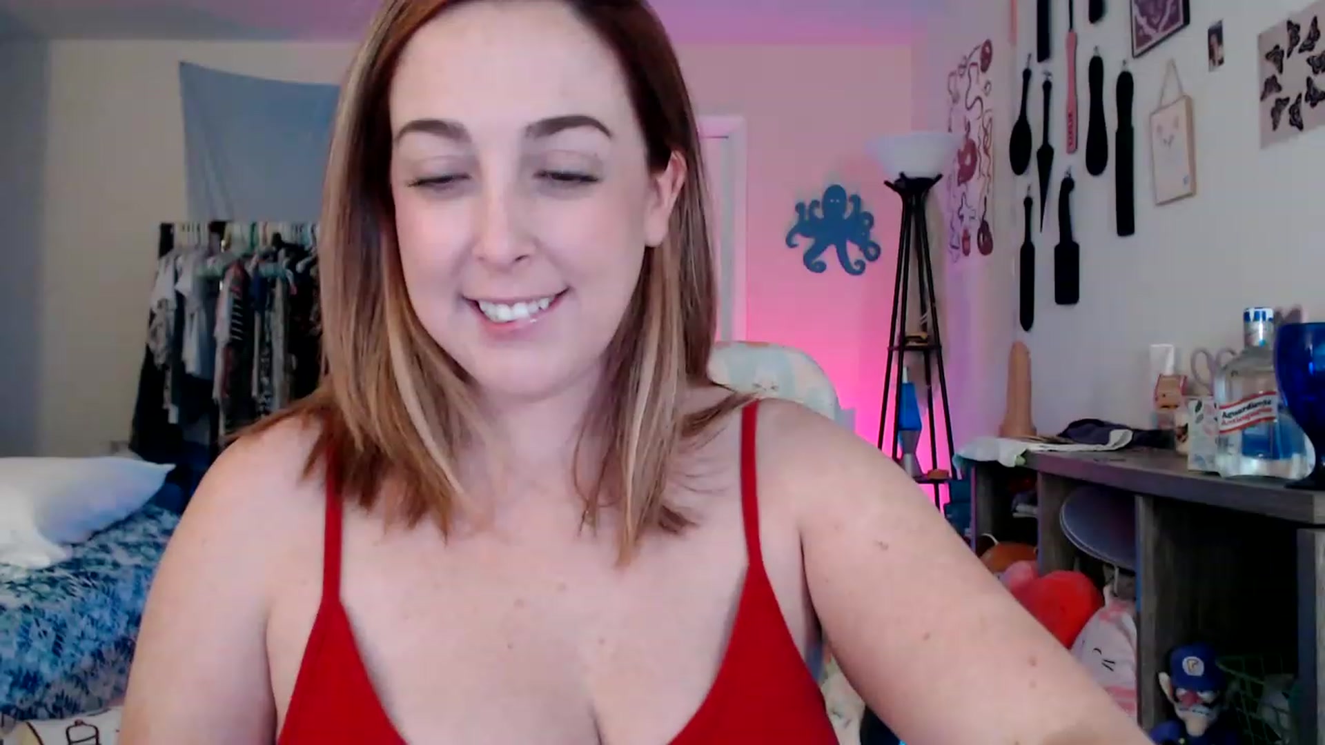 Gallery image thumbnail from Kittylacee's myfreecams stream on, 06/24/2023, 11:42 image 13 of 20