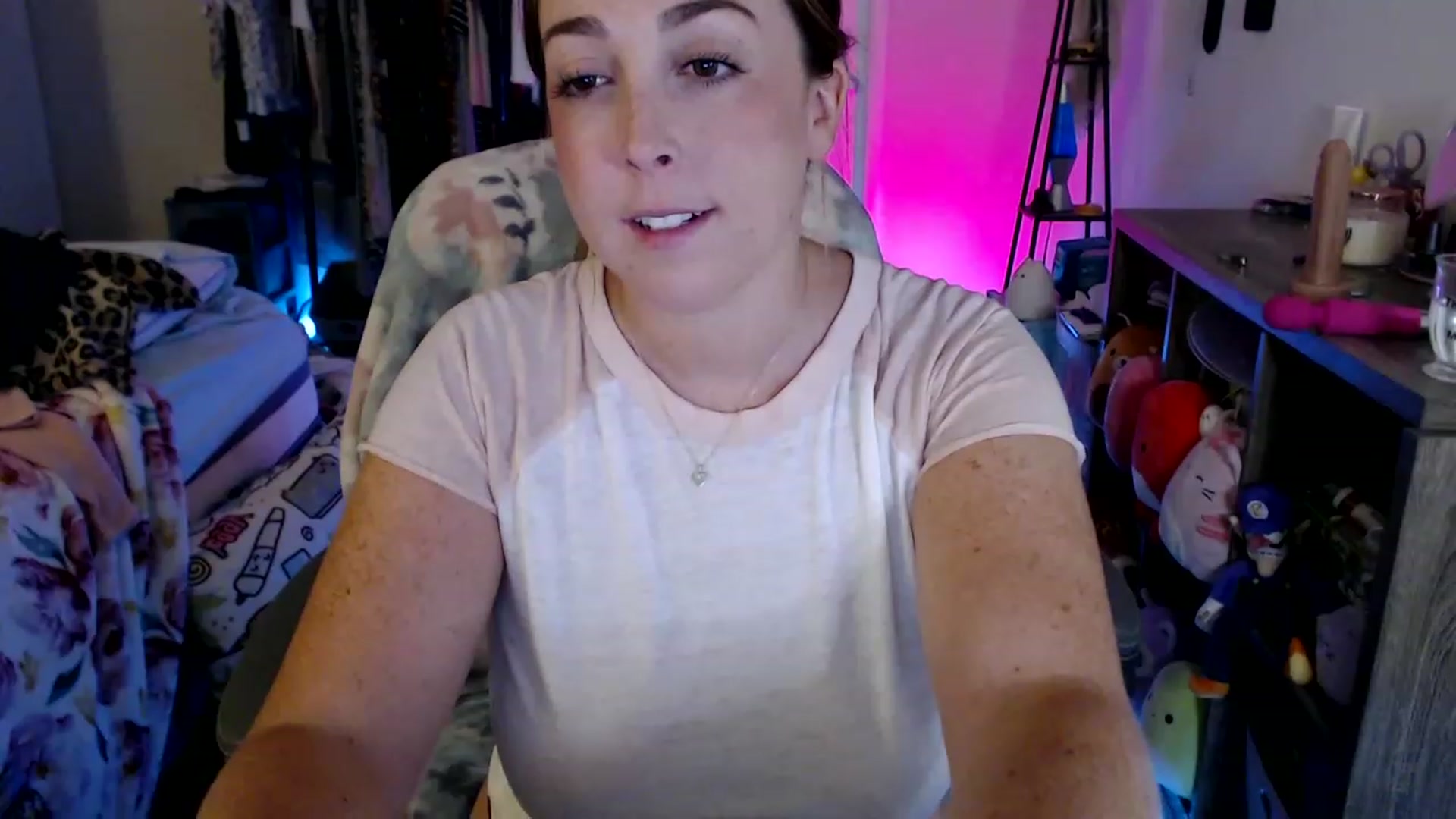 Gallery image thumbnail from Kittylacee's myfreecams stream on, 08/23/2023, 04:07 image 9 of 20