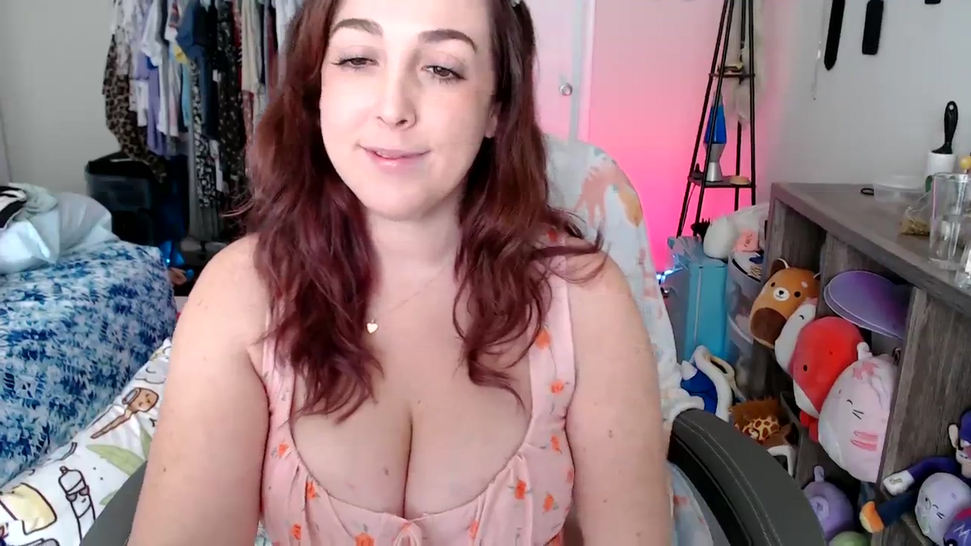 Gallery image thumbnail from Kittylacee's myfreecams stream on, 03/31/2024, 15:48 image 7 of 20