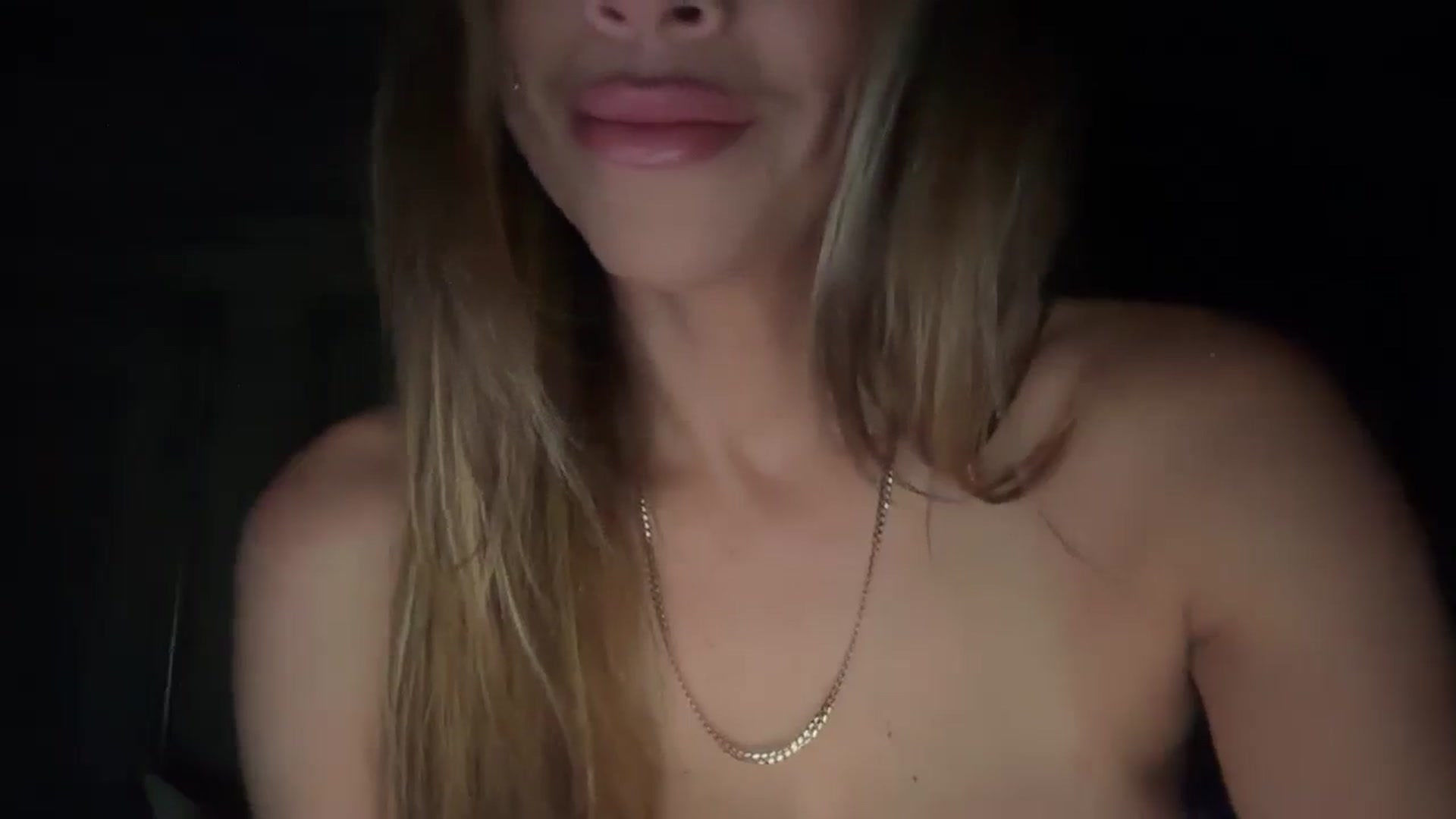 Gallery image thumbnail from Kittylick420's myfreecams stream on, 06/26/2025, 08:09 image 2 of 20