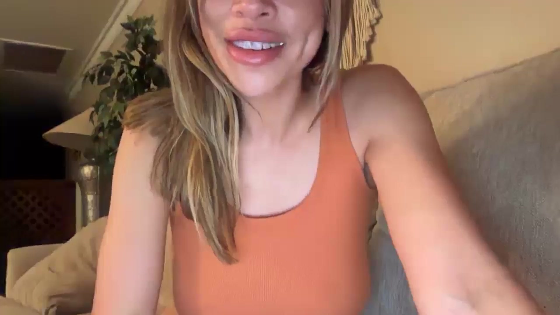 Gallery image thumbnail from Kittylick420's myfreecams stream on, 07/31/2025, 04:53 image 12 of 20