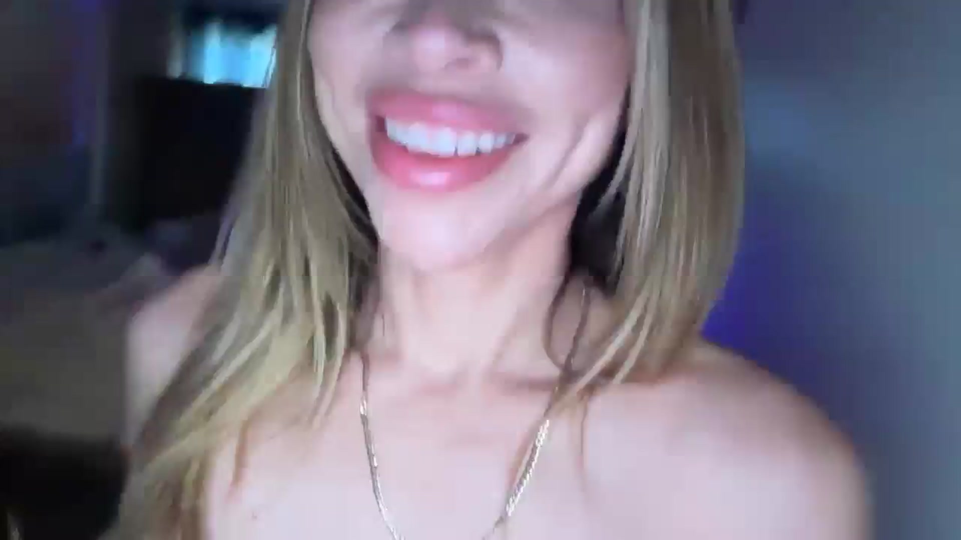 Gallery image thumbnail from Kittylick420's myfreecams stream on, 09/06/2025, 19:15 image 1 of 20