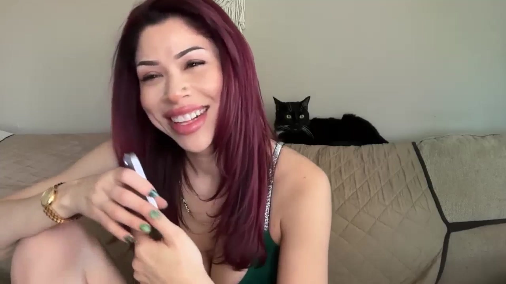 Gallery image thumbnail from Kittylick420's myfreecams stream on, 04/07/2026, 15:20 image 9 of 20