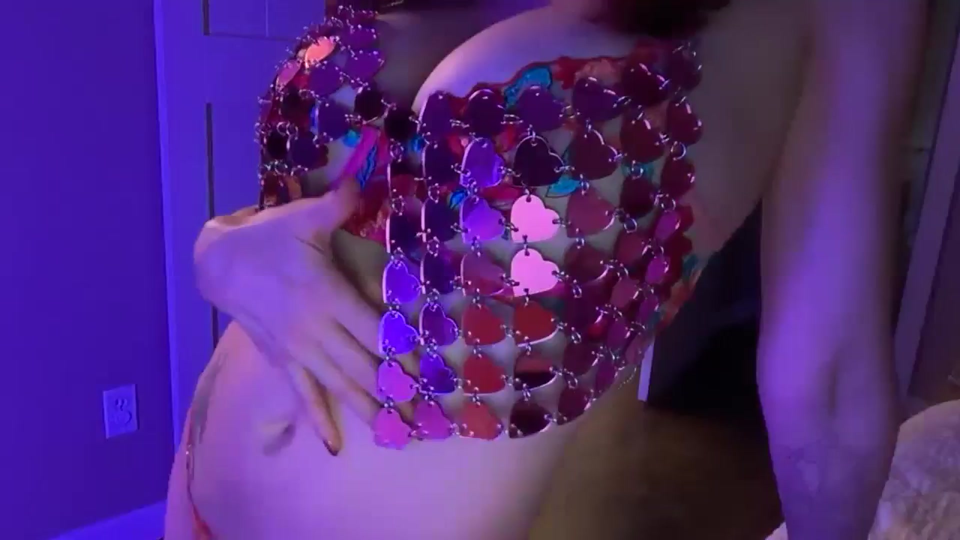 Gallery image thumbnail from Kittylick420's myfreecams stream on, 04/11/2026, 05:03 image 4 of 20