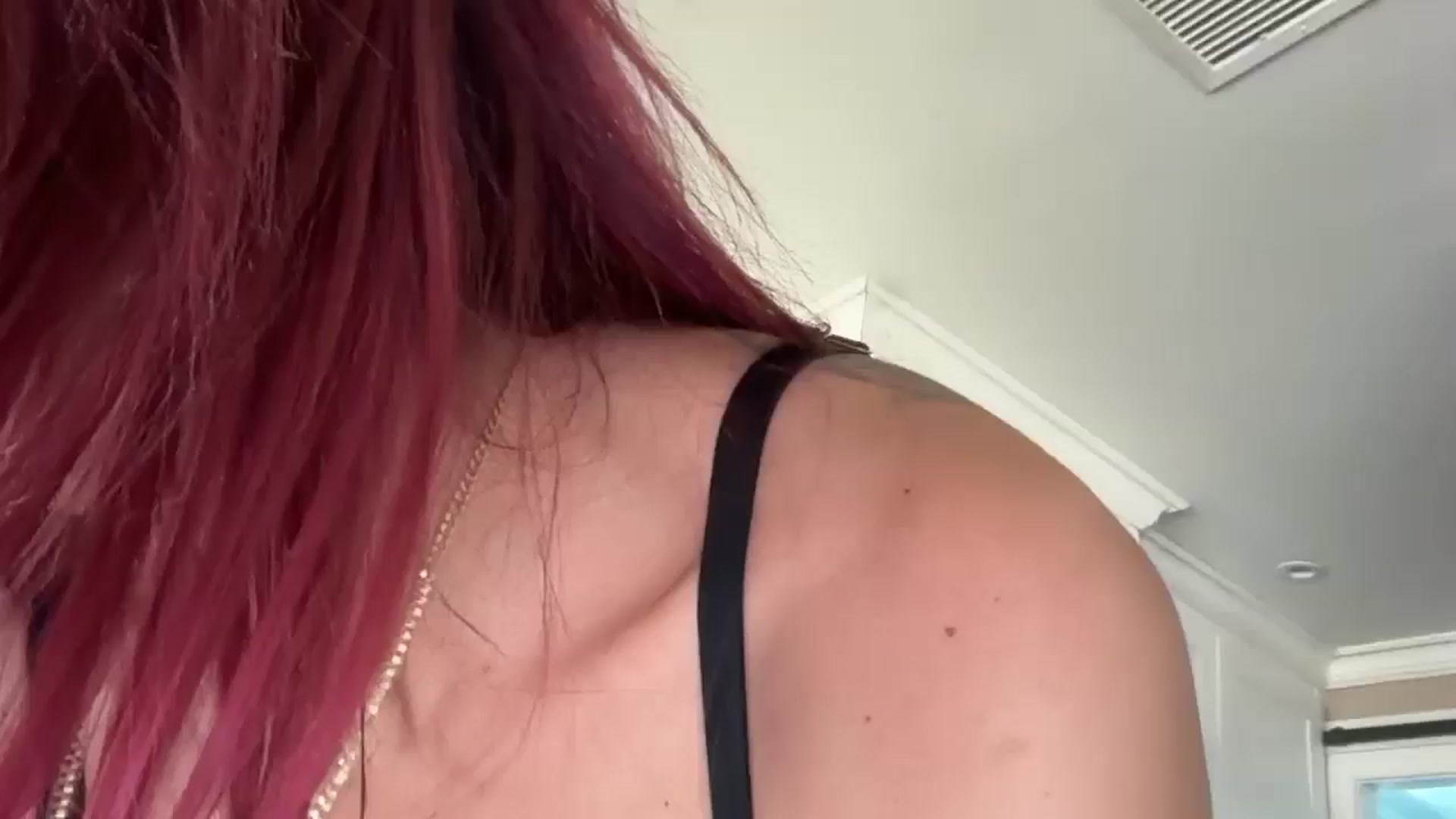 Gallery image thumbnail from Kittylick420's myfreecams stream on, 04/18/2026, 19:22 image 16 of 20