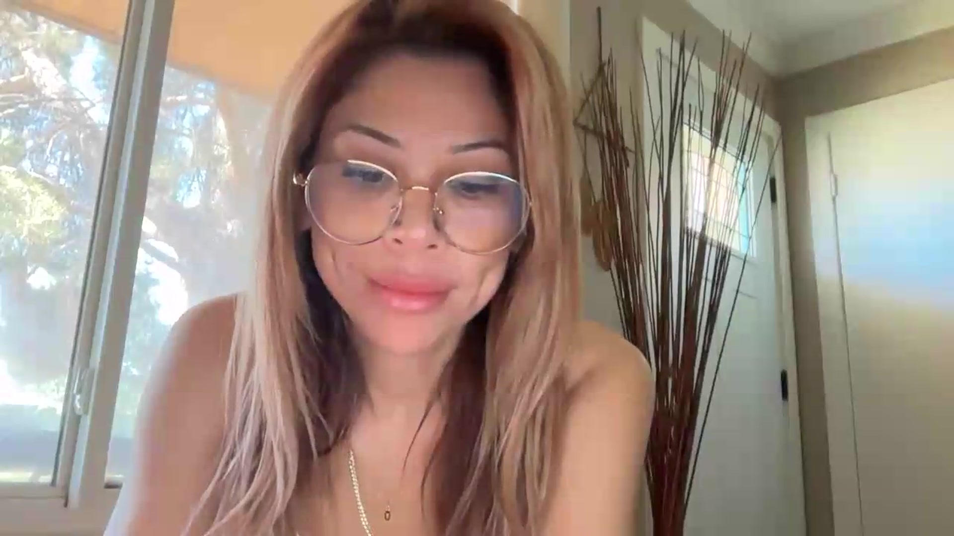 Gallery image thumbnail from Kittylick420's myfreecams stream on, 05/26/2026, 17:21 image 17 of 20