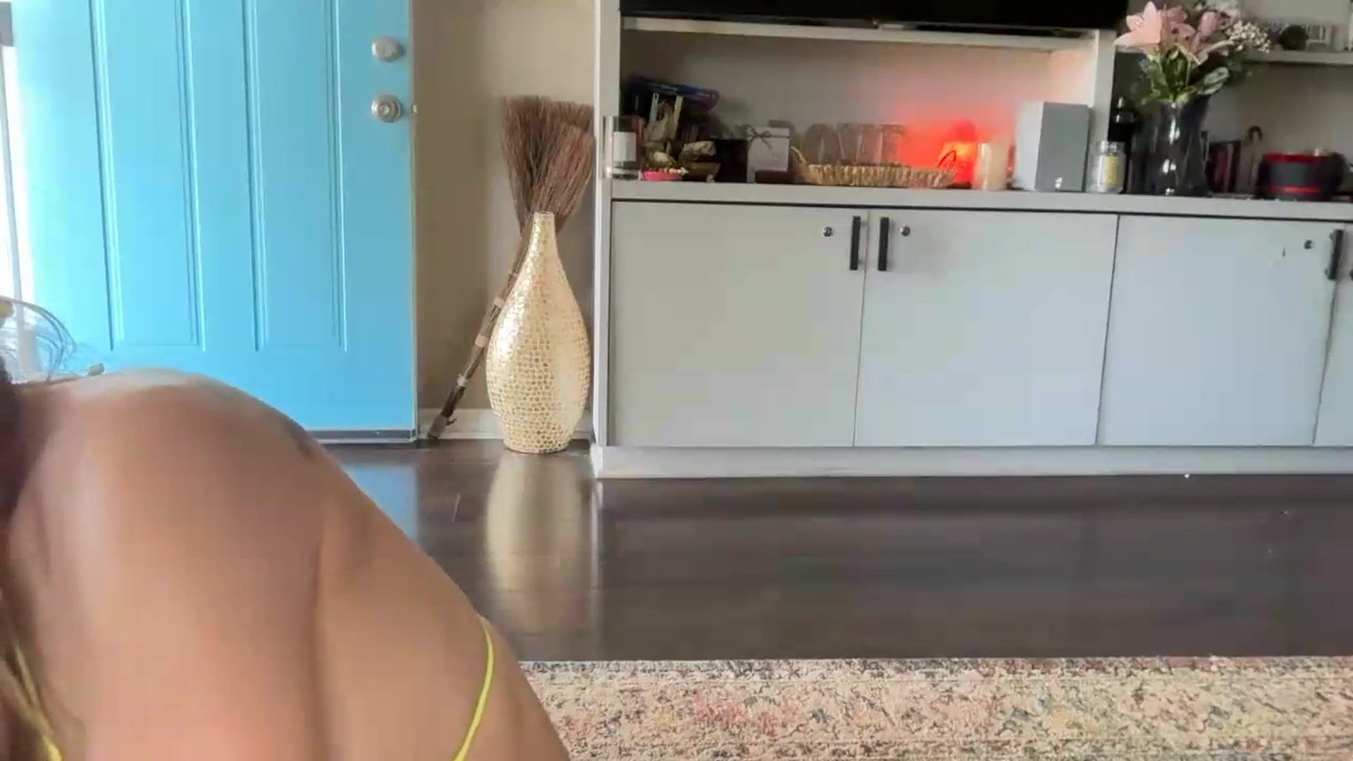 Gallery image thumbnail from Kittylick420's myfreecams stream on, 06/13/2026, 16:39 image 10 of 20