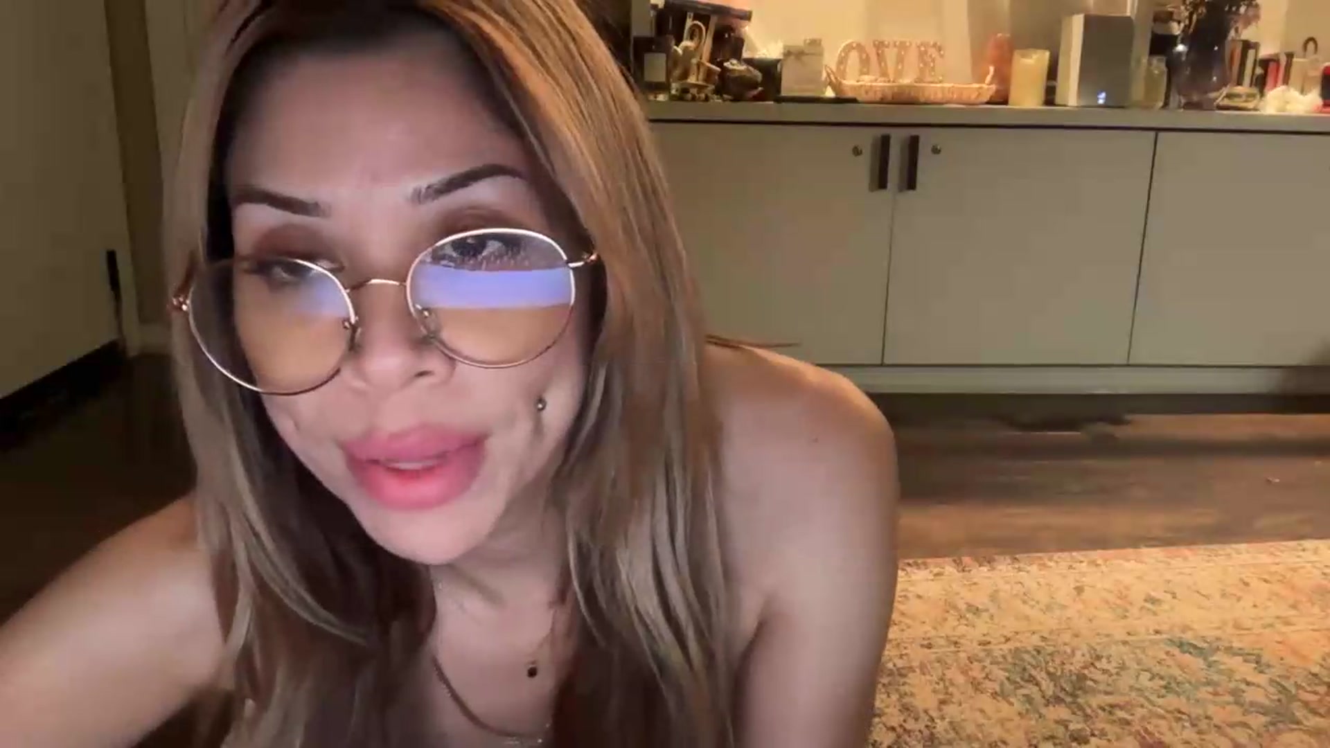 Gallery image thumbnail from Kittylick420's myfreecams stream on, 06/24/2026, 05:08 image 3 of 20